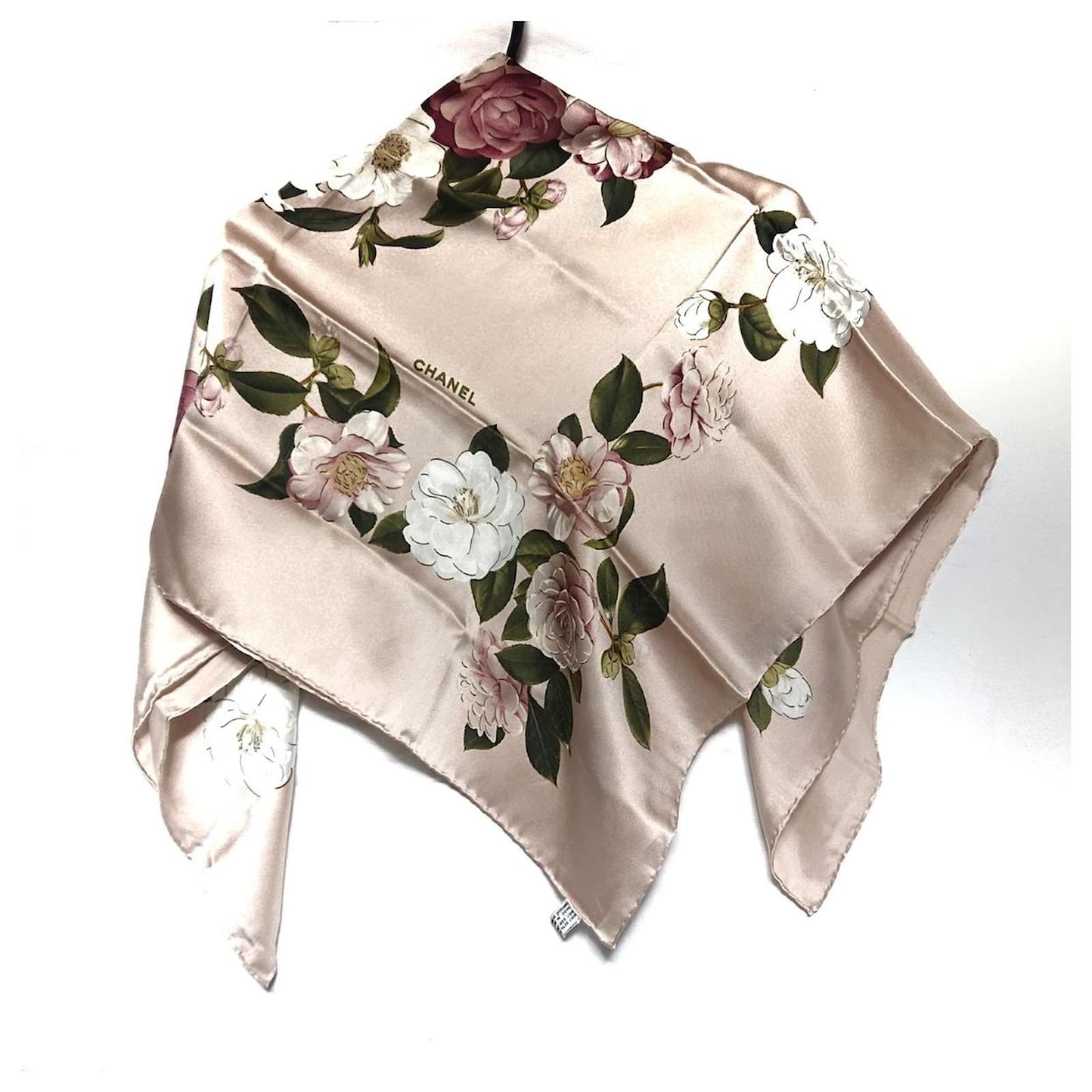CHANEL 25S SCARF 135 CM IN CASHMERE SILK 941838