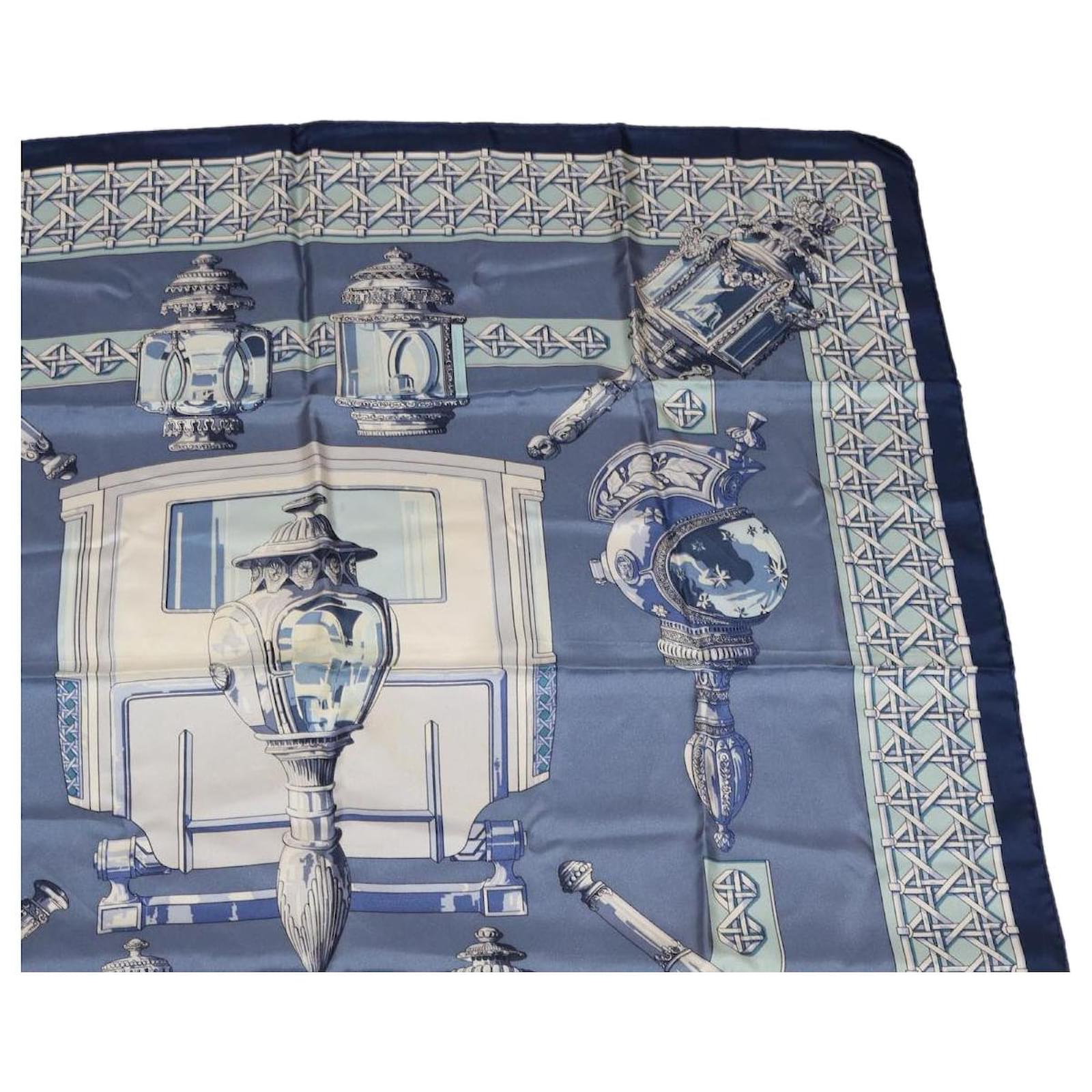 Foulard Carré Vintage WFIC - Bleu Foncé Et Rouge - 100% Soie - 35 Cm