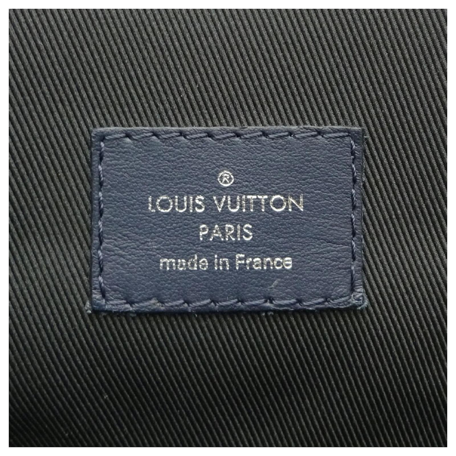 Louis Vuitton Christopher Navy blue Cloth ref.726296 - Joli Closet