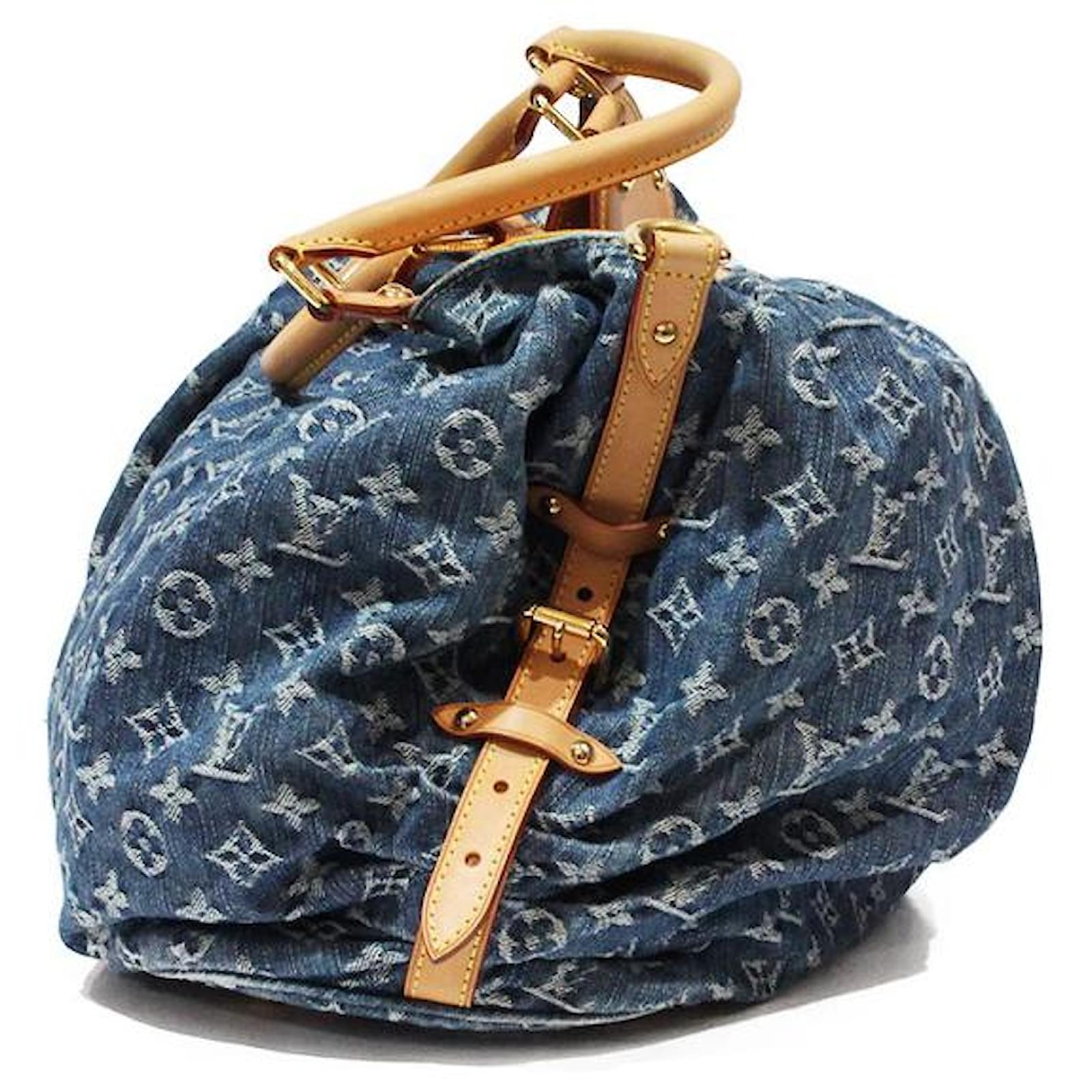Louis Vuitton Handbags Blue Denim ref.727993 - Joli Closet