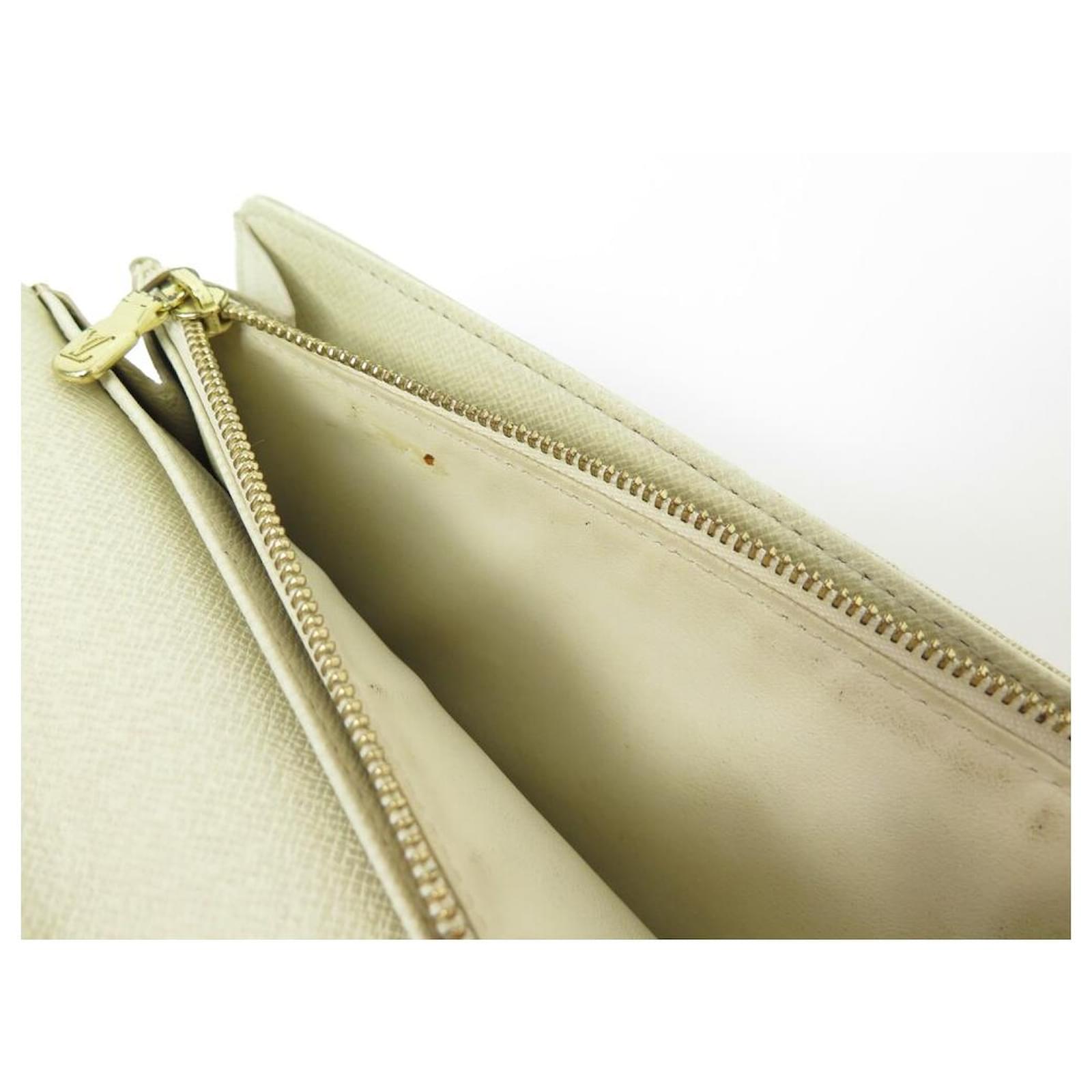 LOUIS VUITTON SARAH IN MONOGRAM CANVAS MINI LIN IDYLLE WALLET Beige Cloth  ref.728440 - Joli Closet