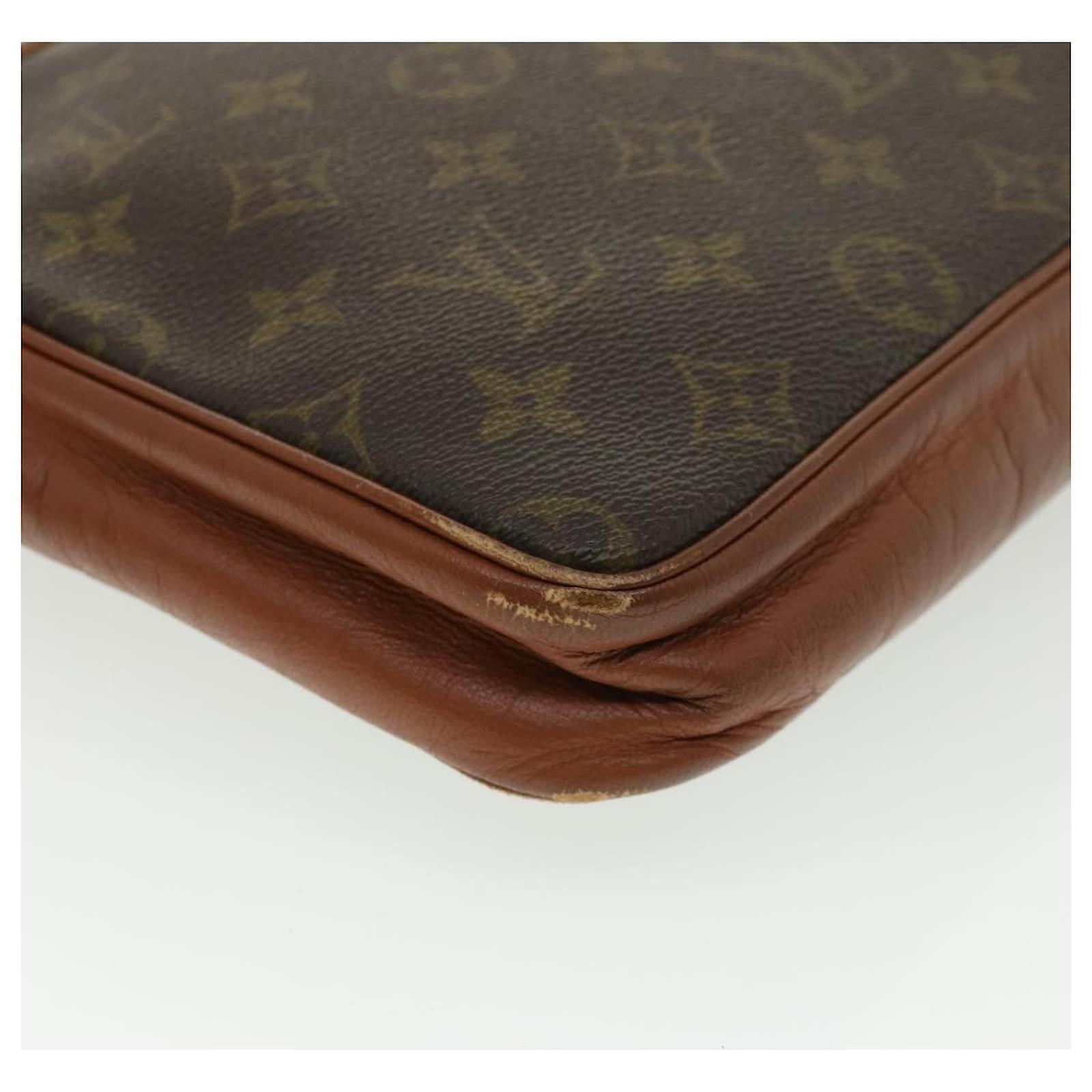 Auth LOUIS VUITTON Pochette Sport No.183 Monogram - 842 Mens Clutch Bag