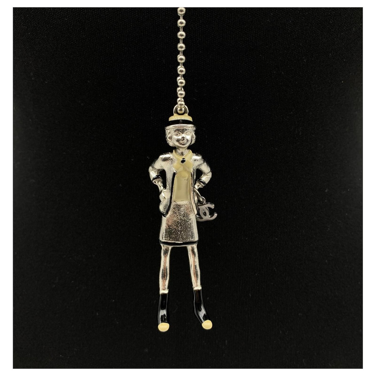Joli collier ancien vintage Necklace Paco Rabanne en métal doré