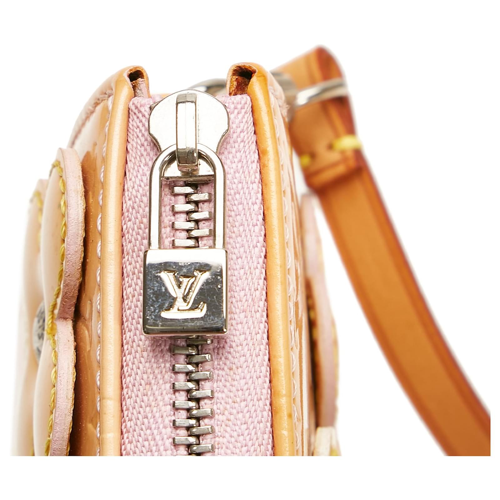 Louis Vuitton Brown Monogram Vernis Fleurs Lexington Pochette Beige Leather  Patent leather ref.685441 - Joli Closet
