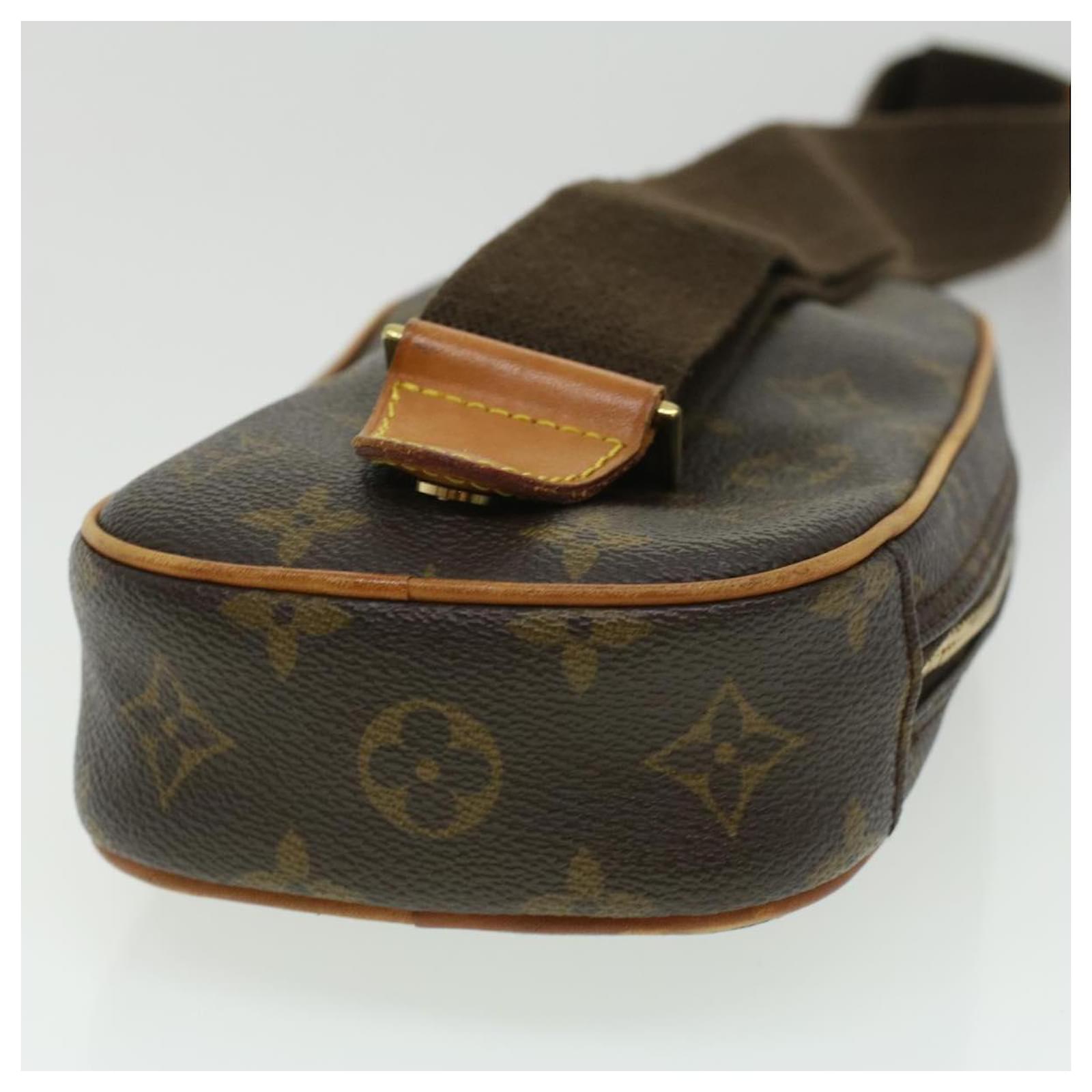 LOUIS VUITTON Monogram Pochette Gange Shoulder Bag M51870 LV Auth