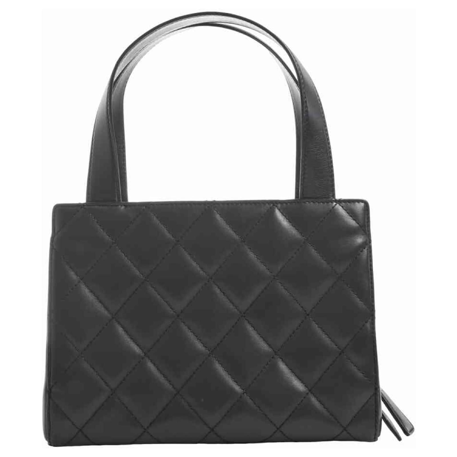 chanel-matelass-black-leather-ref-731815-joli-closet