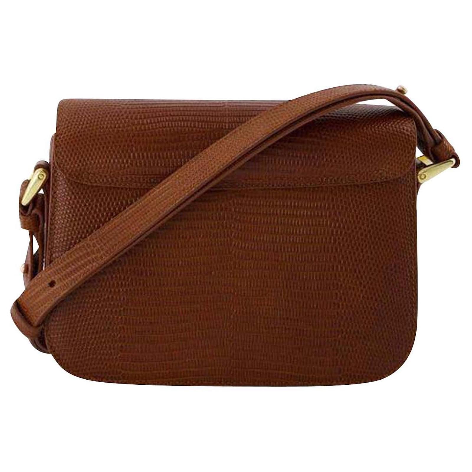 Apc Grace Small Hobo Bag A.P.C. Hazelnut Leather Brown ref.732134