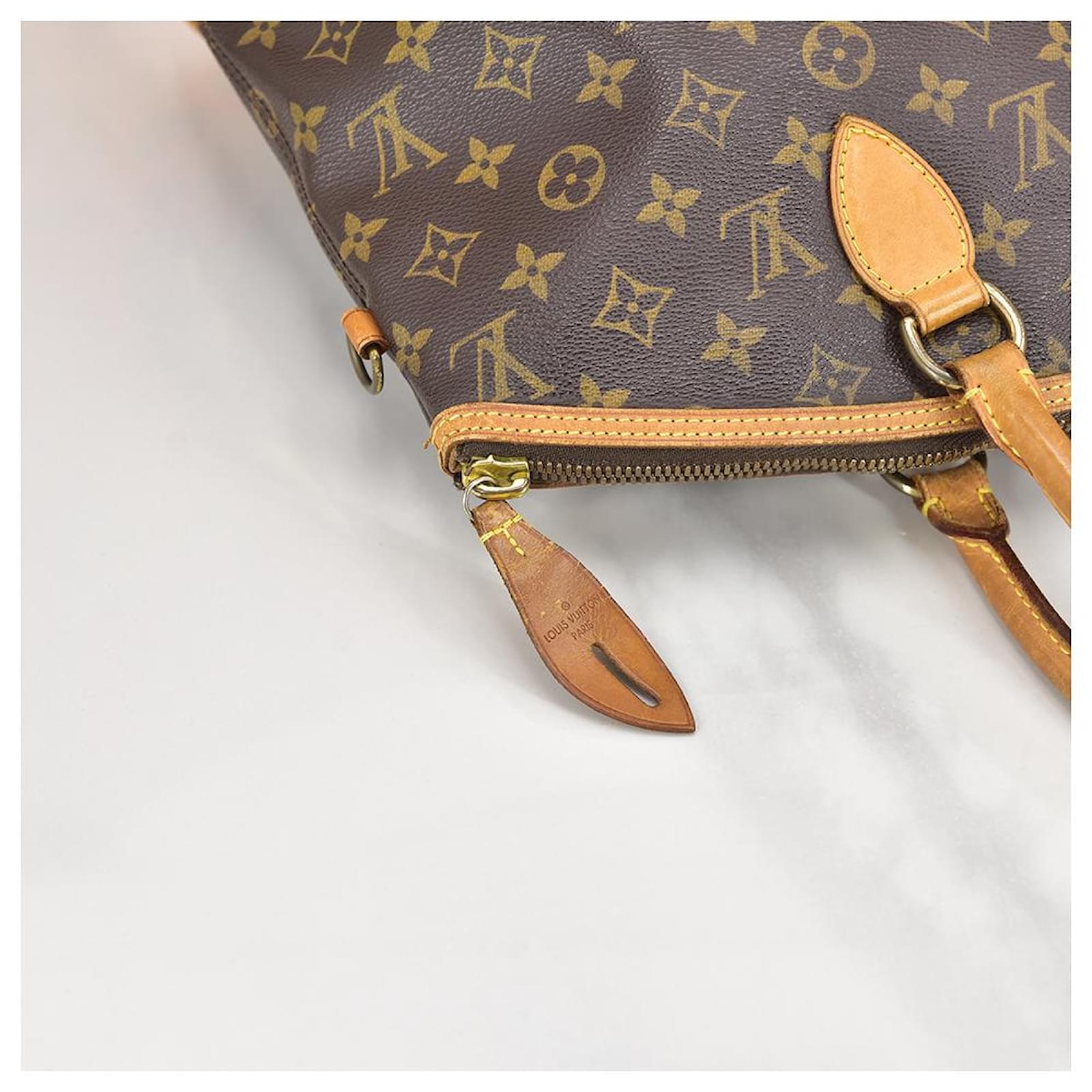 Louis Vuitton Monogram Lockit Horizontal Brown Cloth ref.733142 - Joli  Closet