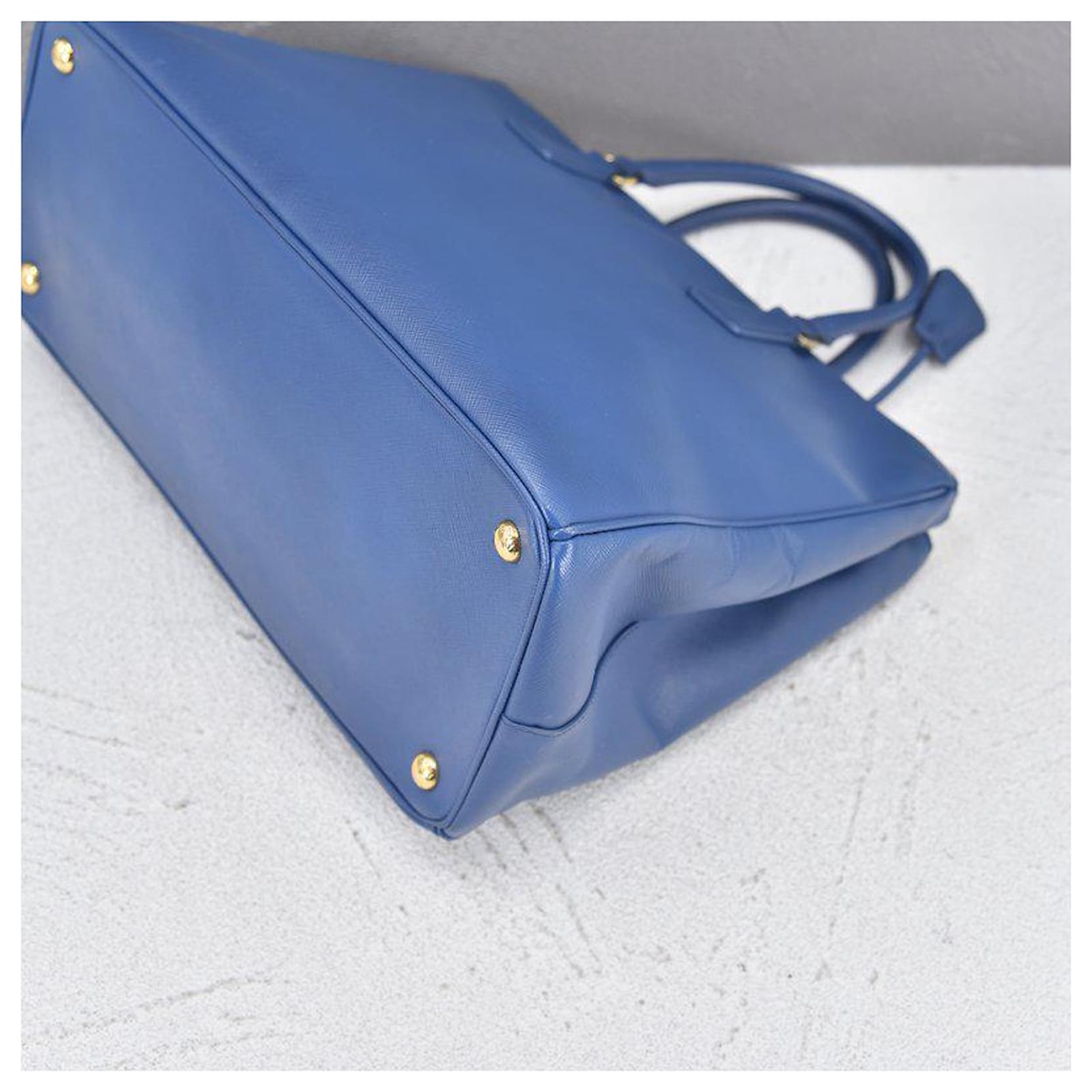 Prada Saffiano Galleria lined Zip Handbag Blue Pony-style calfskin  ref.733293 - Joli Closet