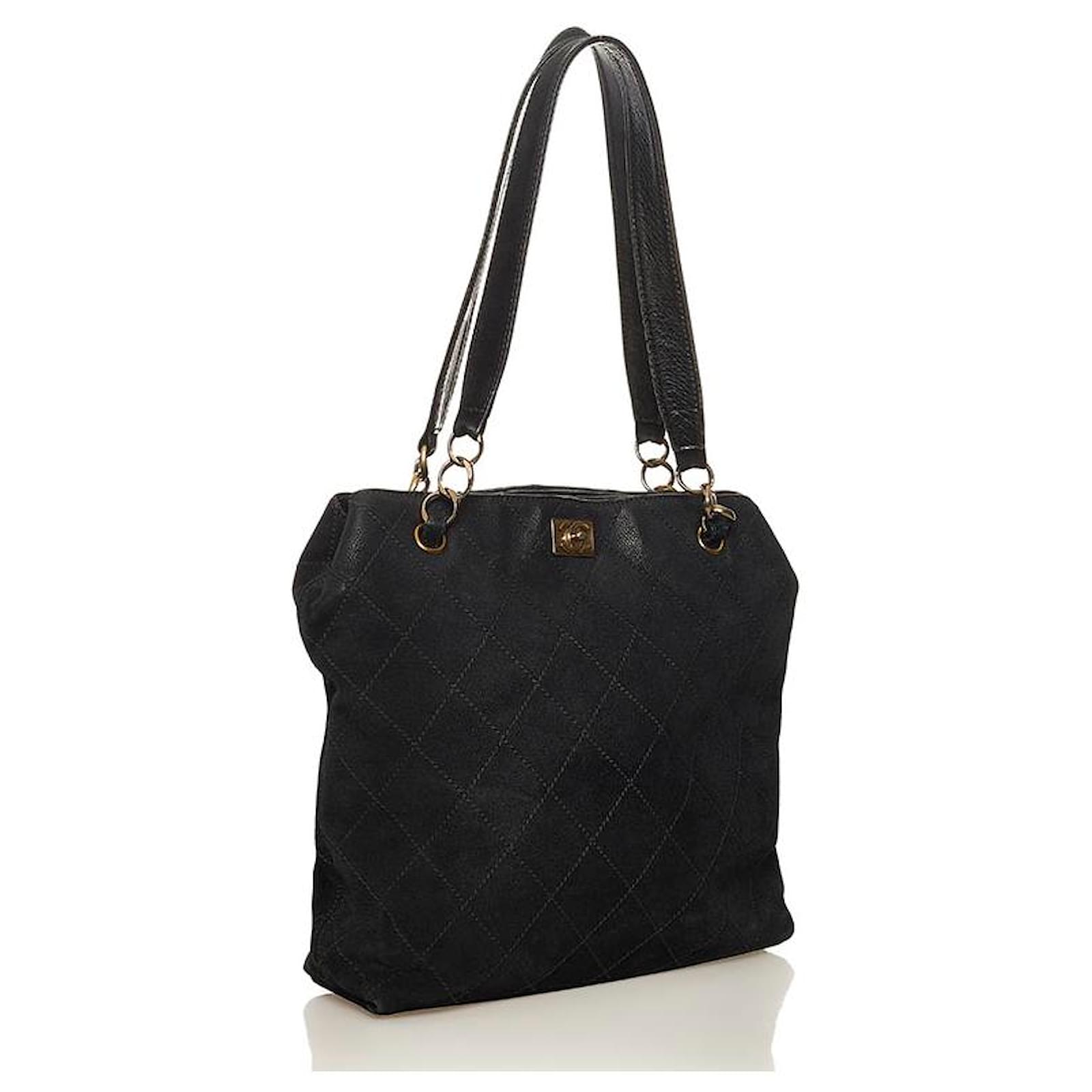 Chanel Quilted Suede Tote Bag Black ref.734578 - Joli Closet