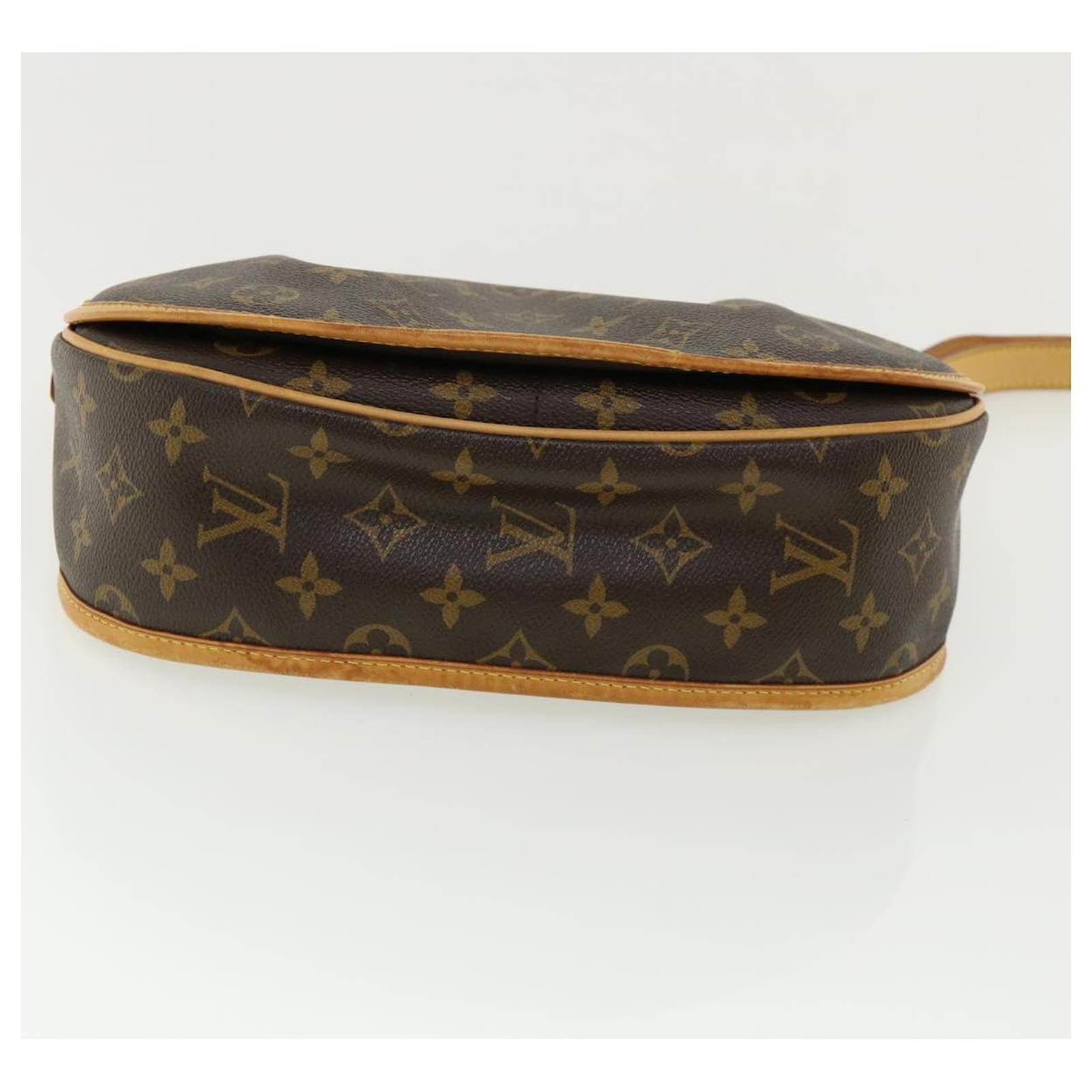 LOUIS VUITTON Monogram Menilmontant PM Shoulder Bag M40474 LV Auth am3423  Cloth ref.734818 - Joli Closet