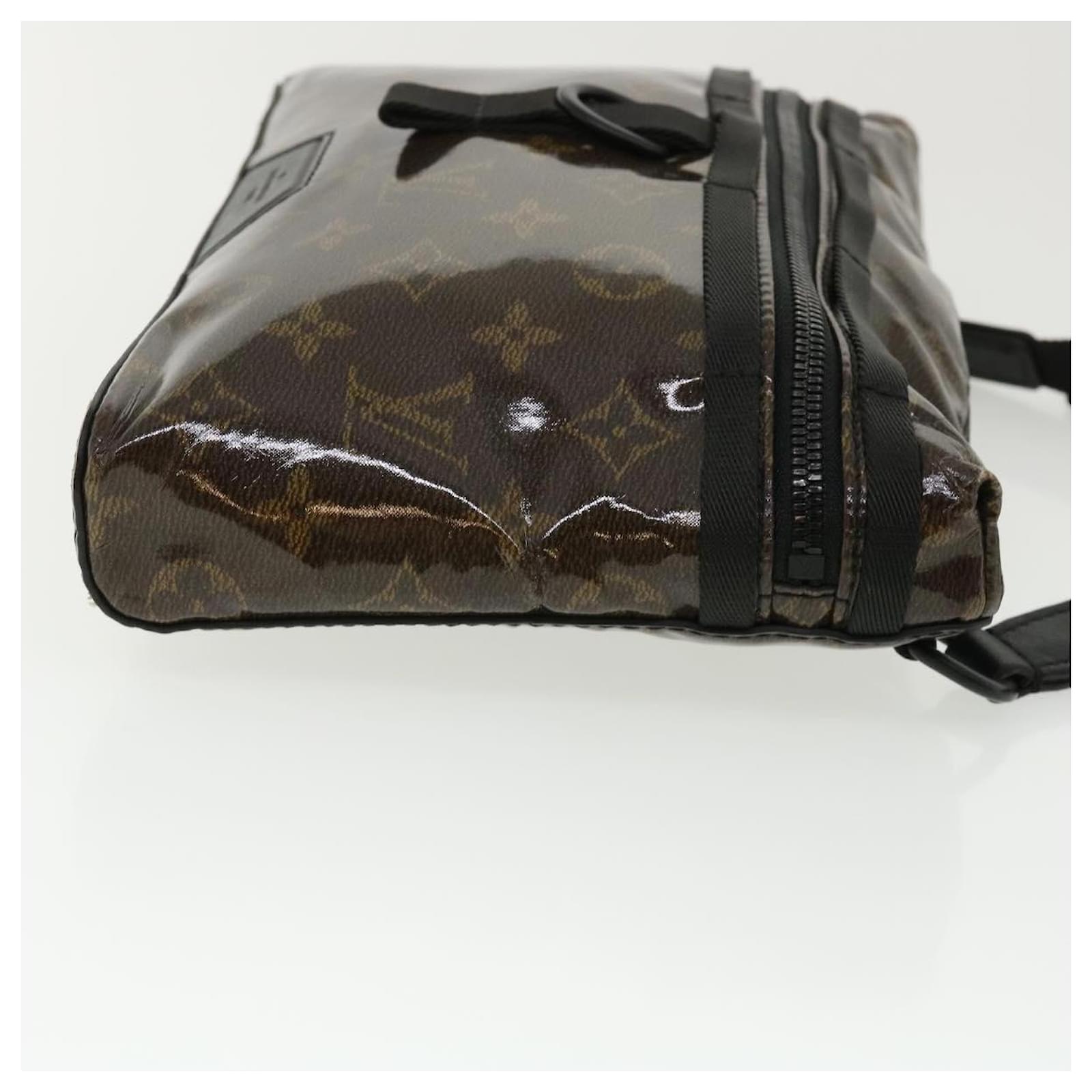 LOUIS VUITTON Monogram Glaze Messenger PM Shoulder Bag Enamel