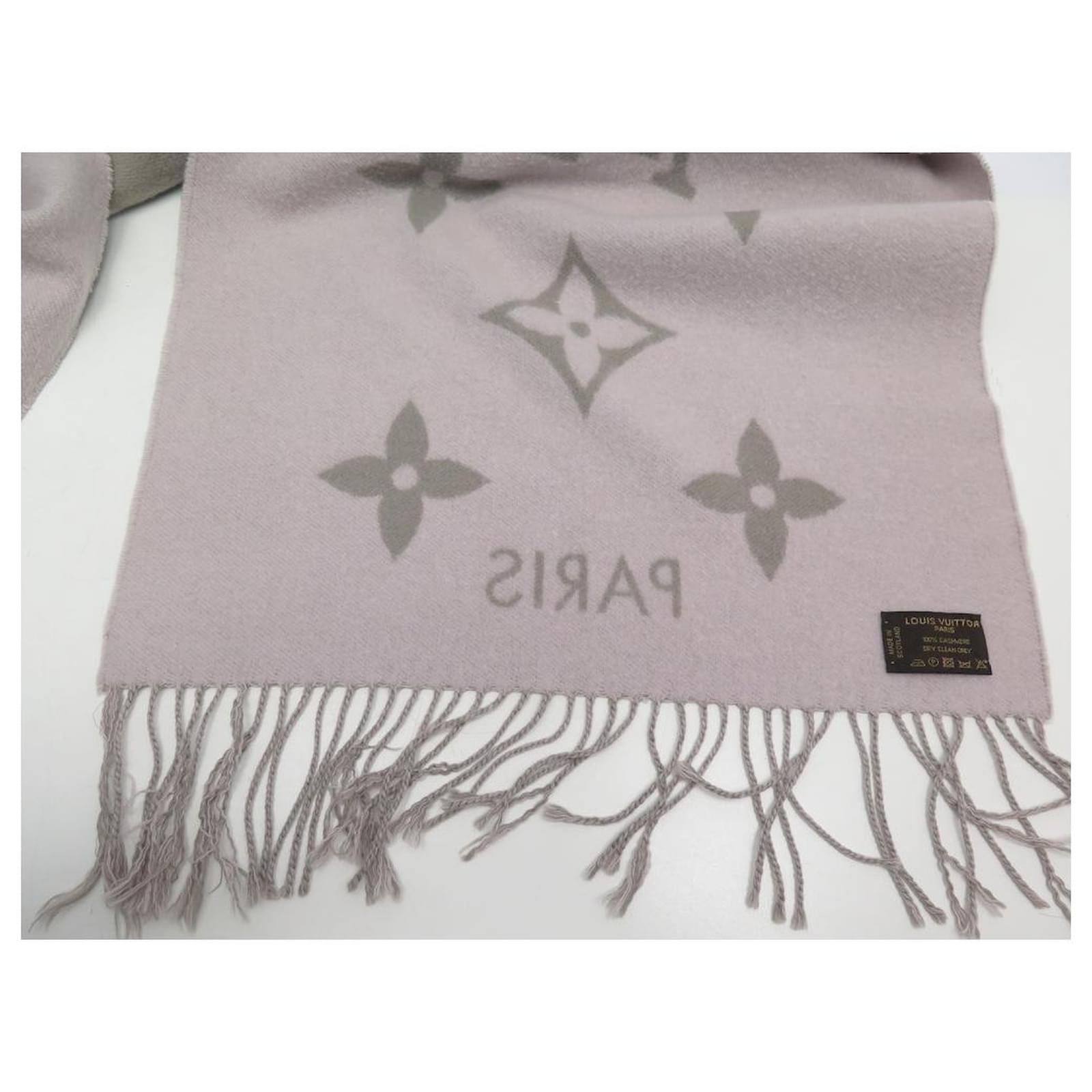 REYKJAVIK  Cashmere scarf for women and men • EMAAL — Cashmere