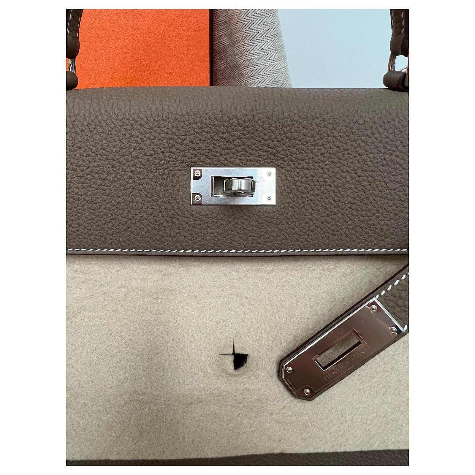 Hermès Kelly 28 Retourne Togo Etoupe PHW Taupe Leather ref.737456 - Joli  Closet