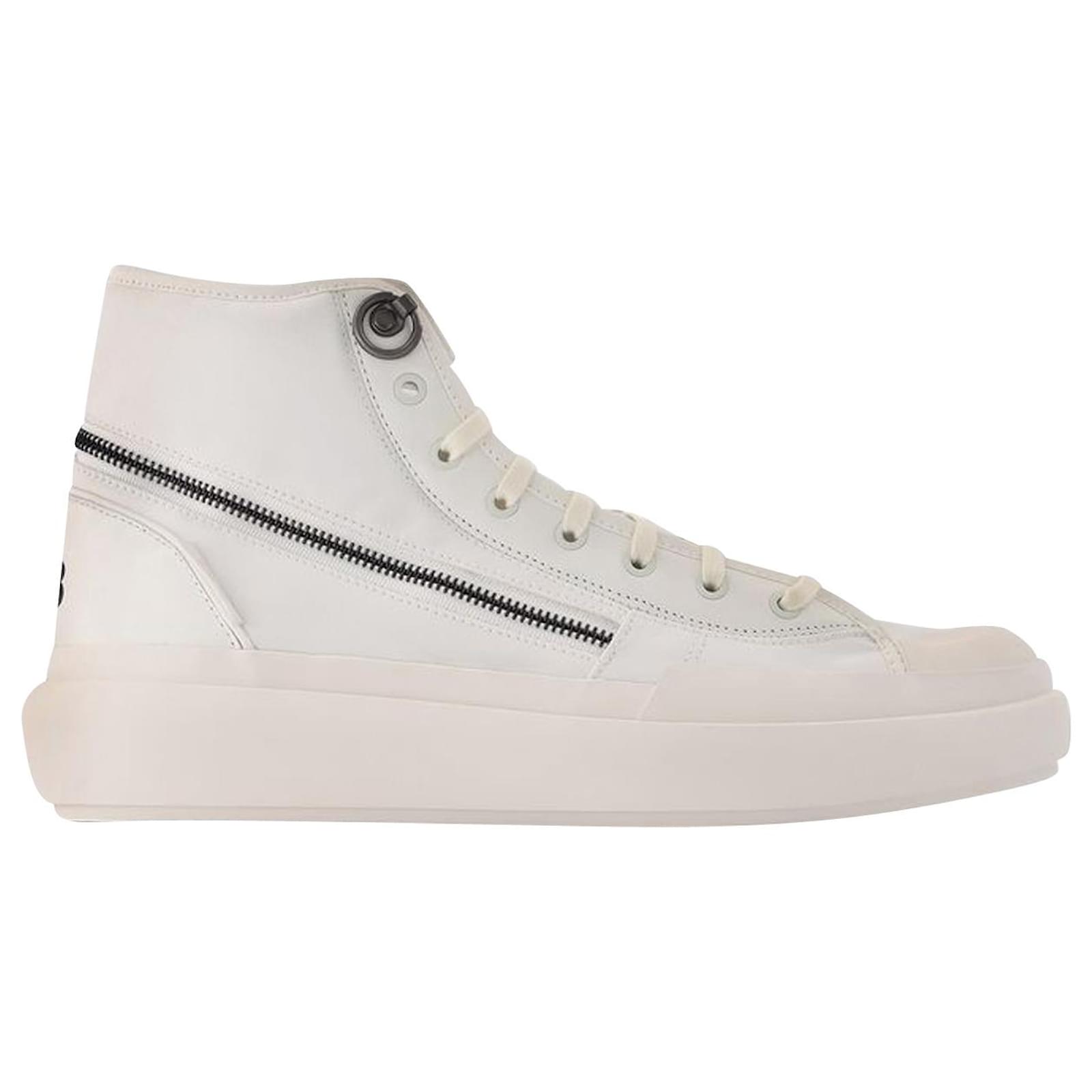 Y3 Y-3 Ajatu Court High Sneakers in White ref.740615 - Joli Closet