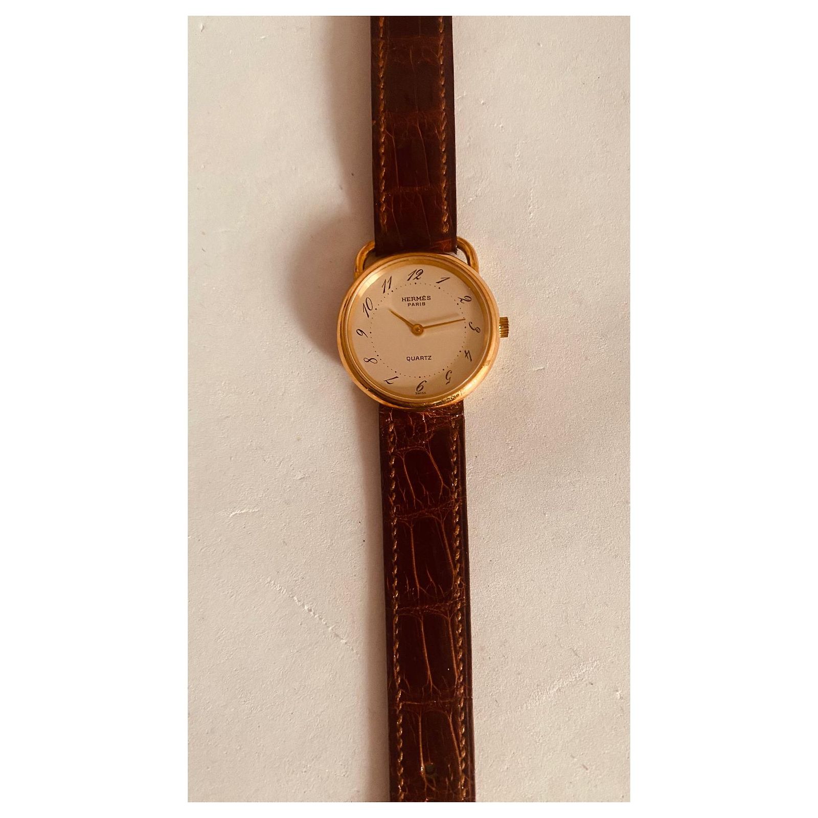Hermès Gold hoop 18 carats Golden Yellow gold ref.738464 - Joli Closet