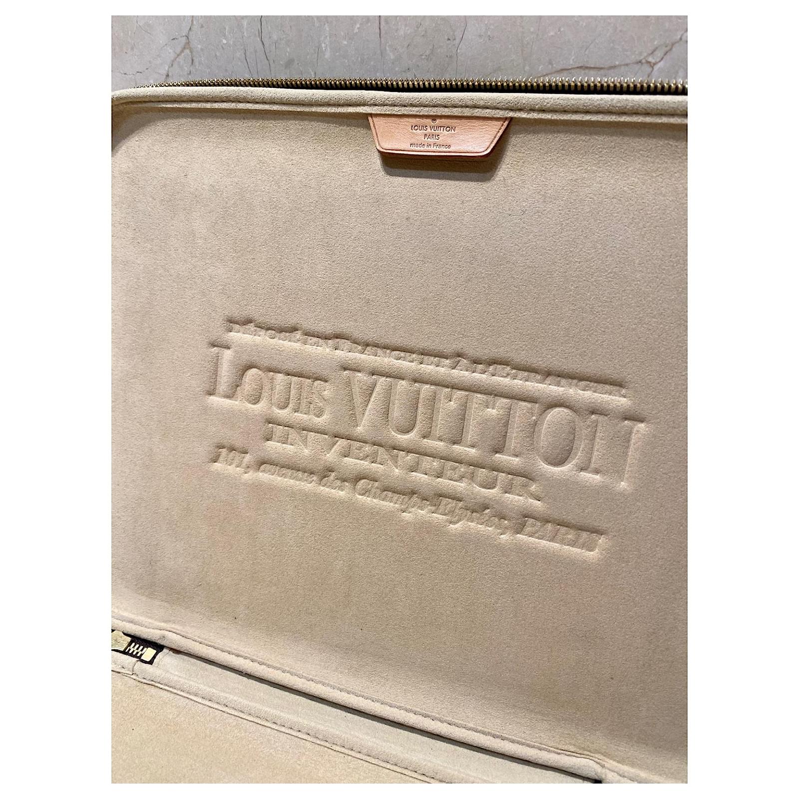 Louis Vuitton Computer sleeve Brown Leather ref.222911 - Joli Closet
