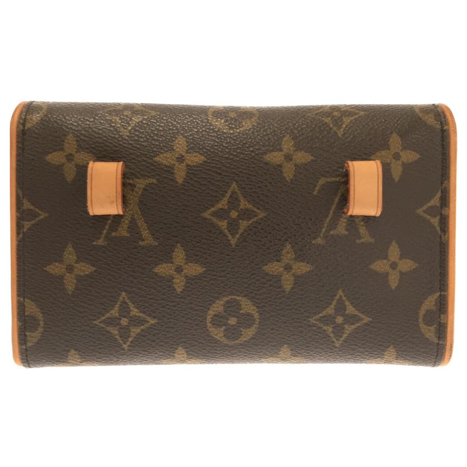 Louis Vuitton Pochette Florentine Brown Cloth Ref748267 Joli Closet 2763