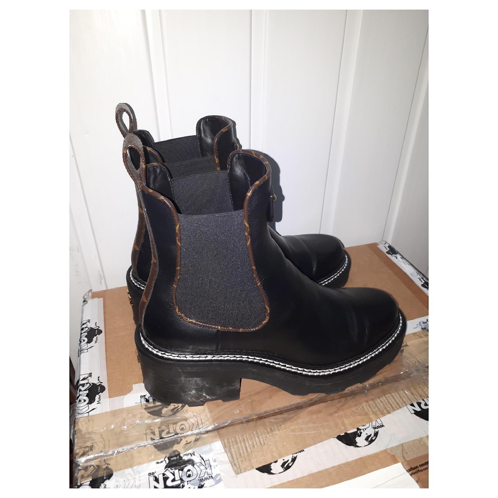 Louis Vuitton LV Beaubourg Ankle Boot Black Leather ref.749940 - Joli Closet