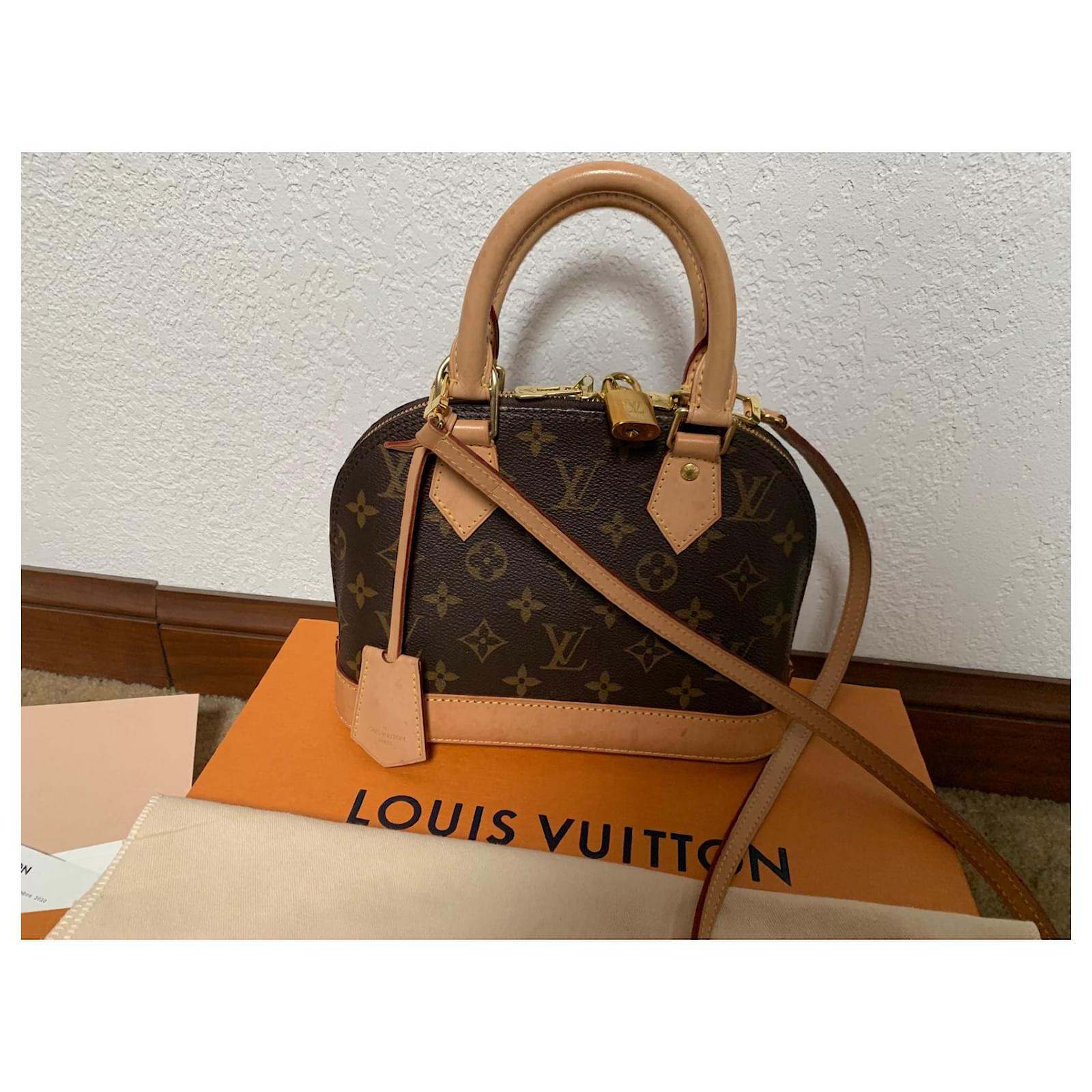 LOUIS VUITTON Femme Alma B'N'B Bag en Marron