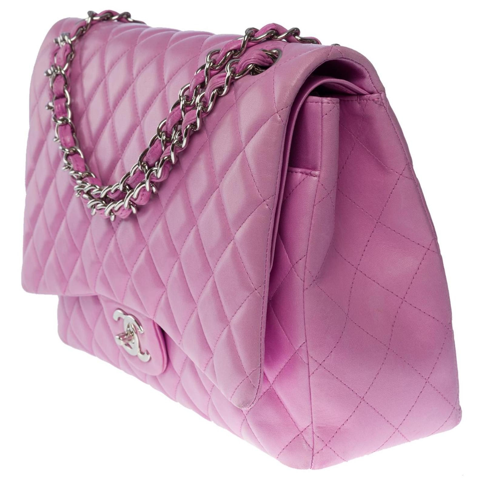 Majestic Chanel Timeless Maxi Jumbo handbag in lilac quilted lambskin  (mauve) Purple Leather ref.757264 - Joli Closet