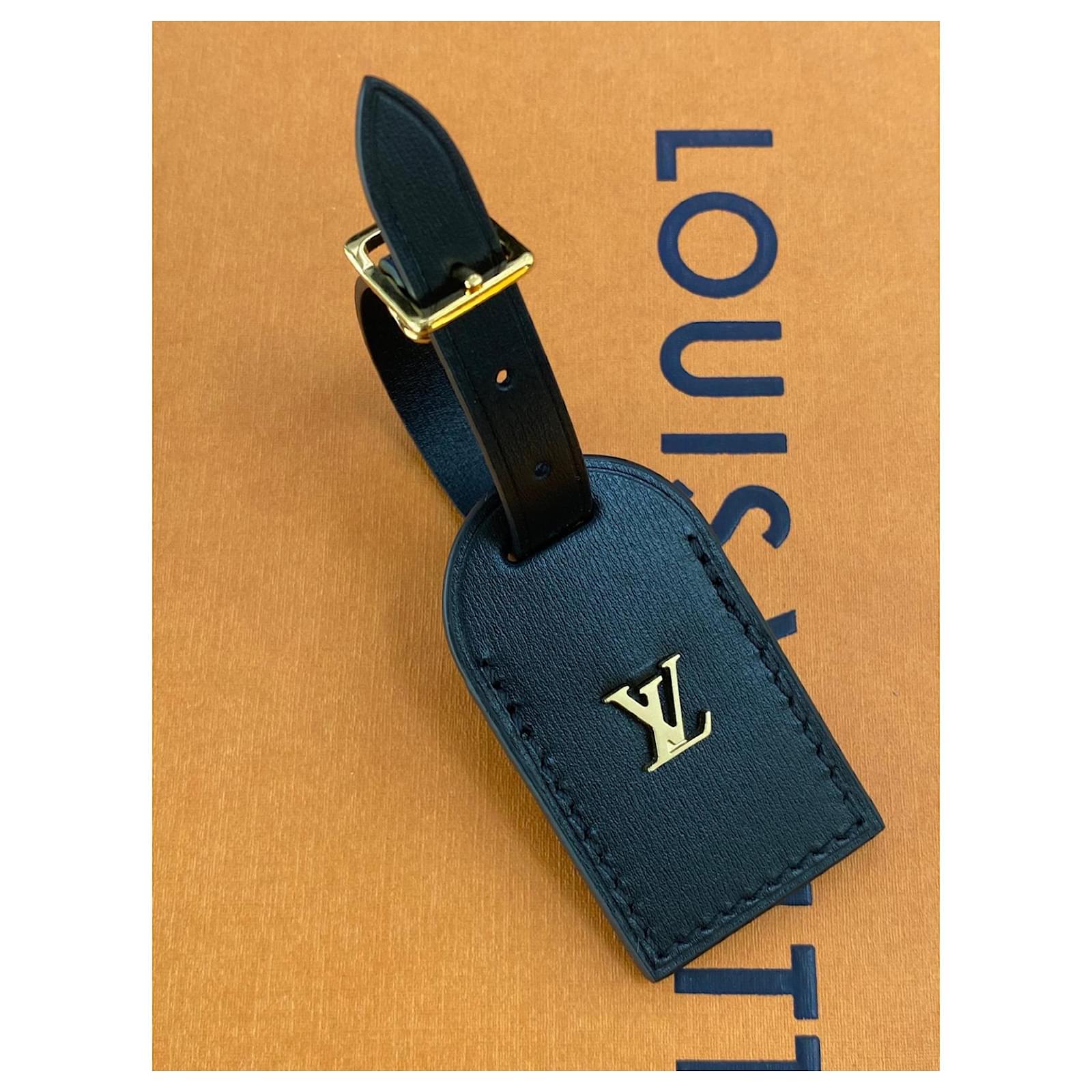 Louis Vuitton luggage tag black Leather ref.758475 - Joli Closet
