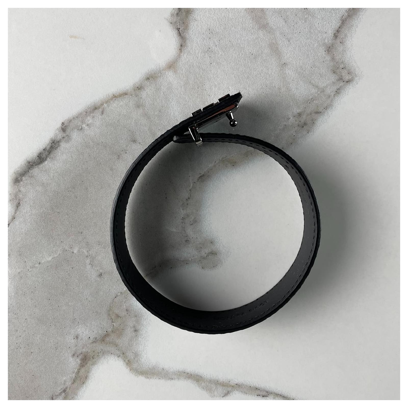 Louis Vuitton Bracelet LV Slim Black Cloth ref.807543 - Joli Closet