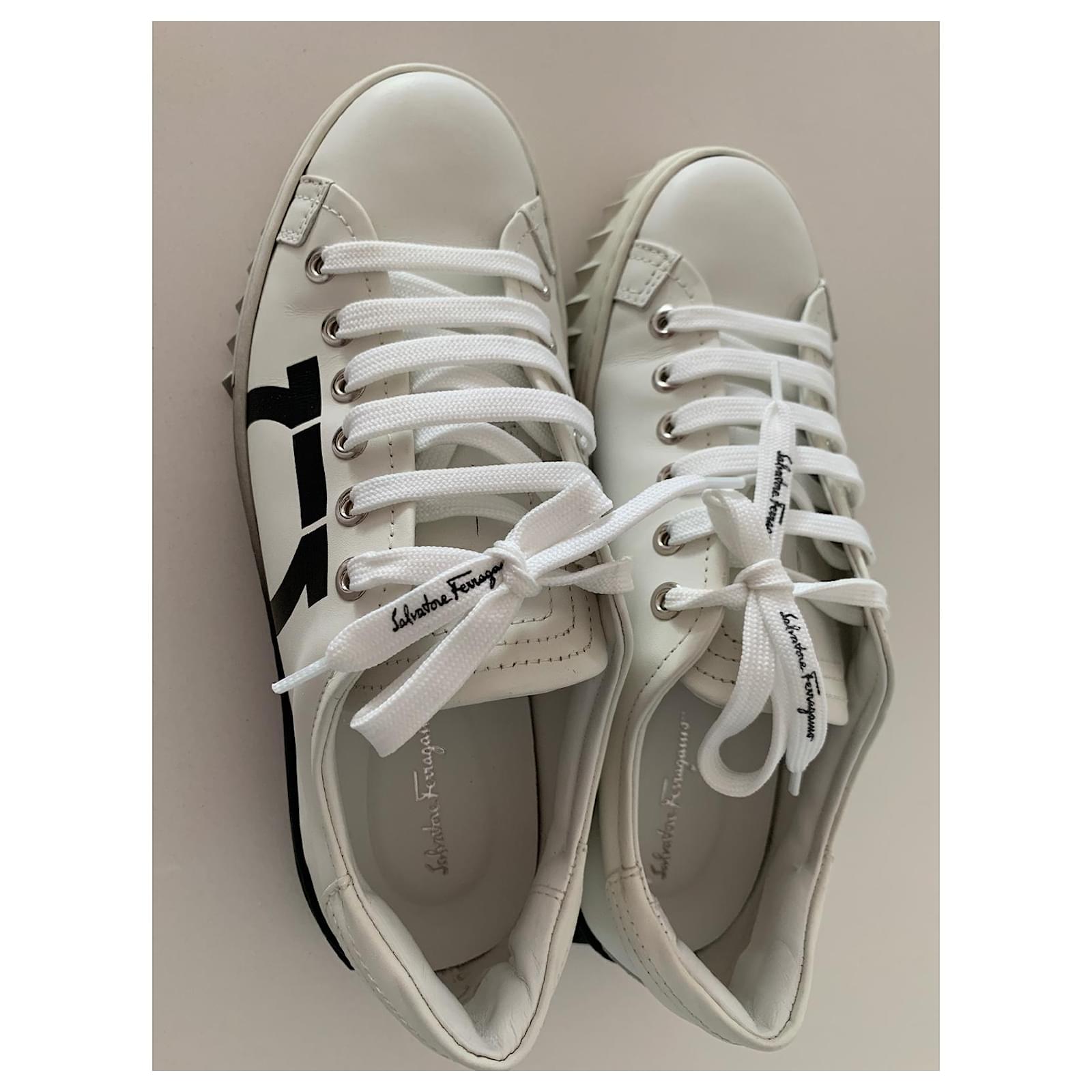 Salvatore Ferragamo Sneakers White Leather ref.JC760229 (Sold