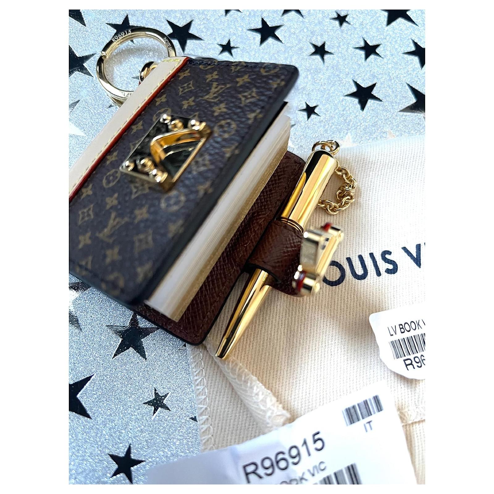 Louis Vuitton X LOL Key Holder & Bag Charm - Brown Keychains, Accessories -  LOU436274