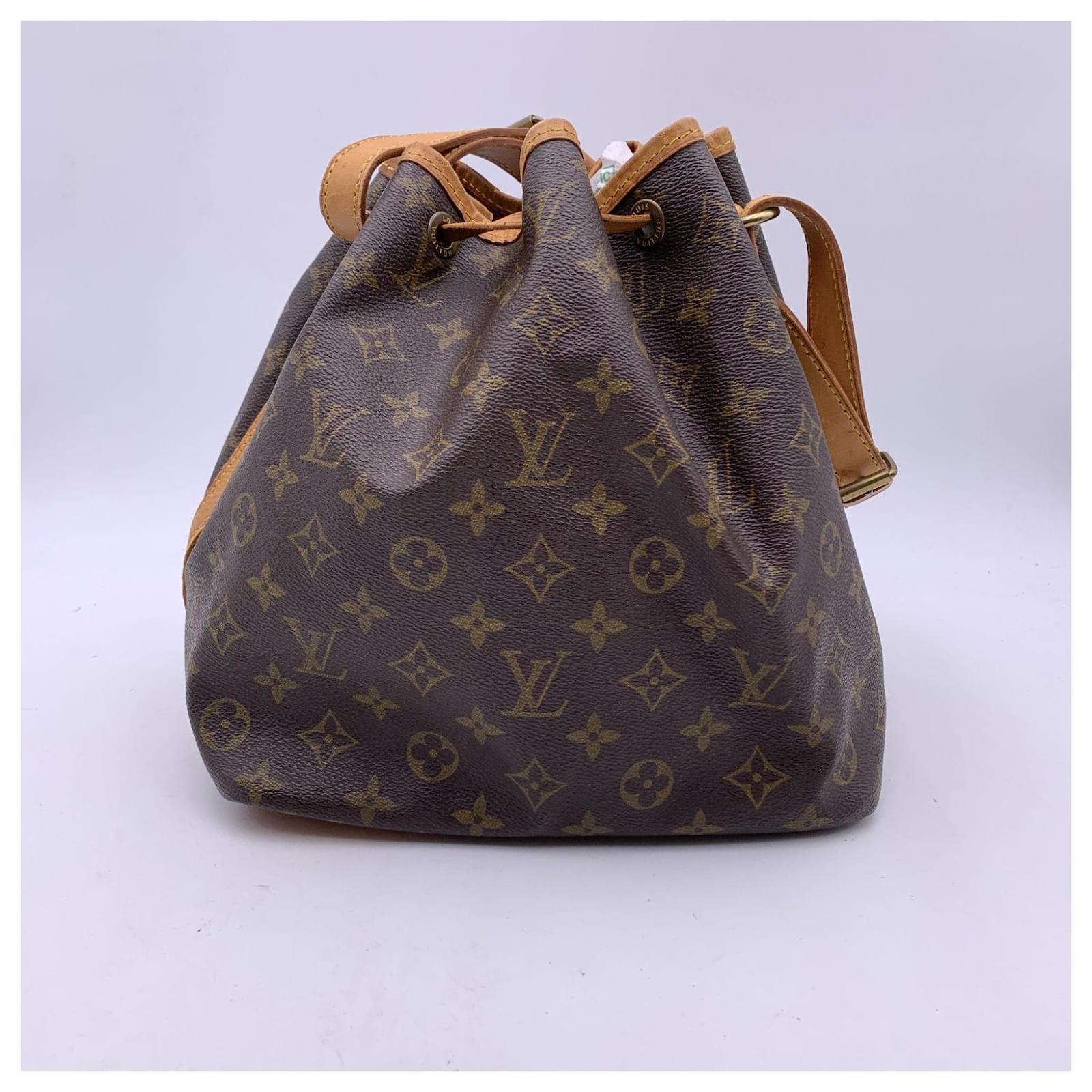 Louis Vuitton Vintage Monogram Petit Noe Bucket Drawstring Bag Brown Cloth  ref.768615 - Joli Closet