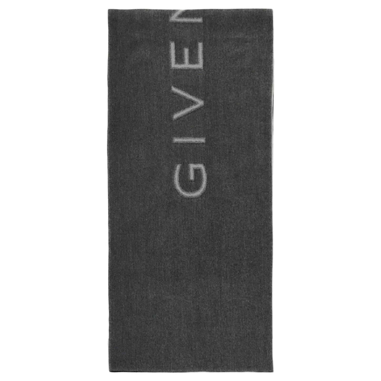 Givenchy Logo Wool Scarf Grey ref.770254 - Joli Closet