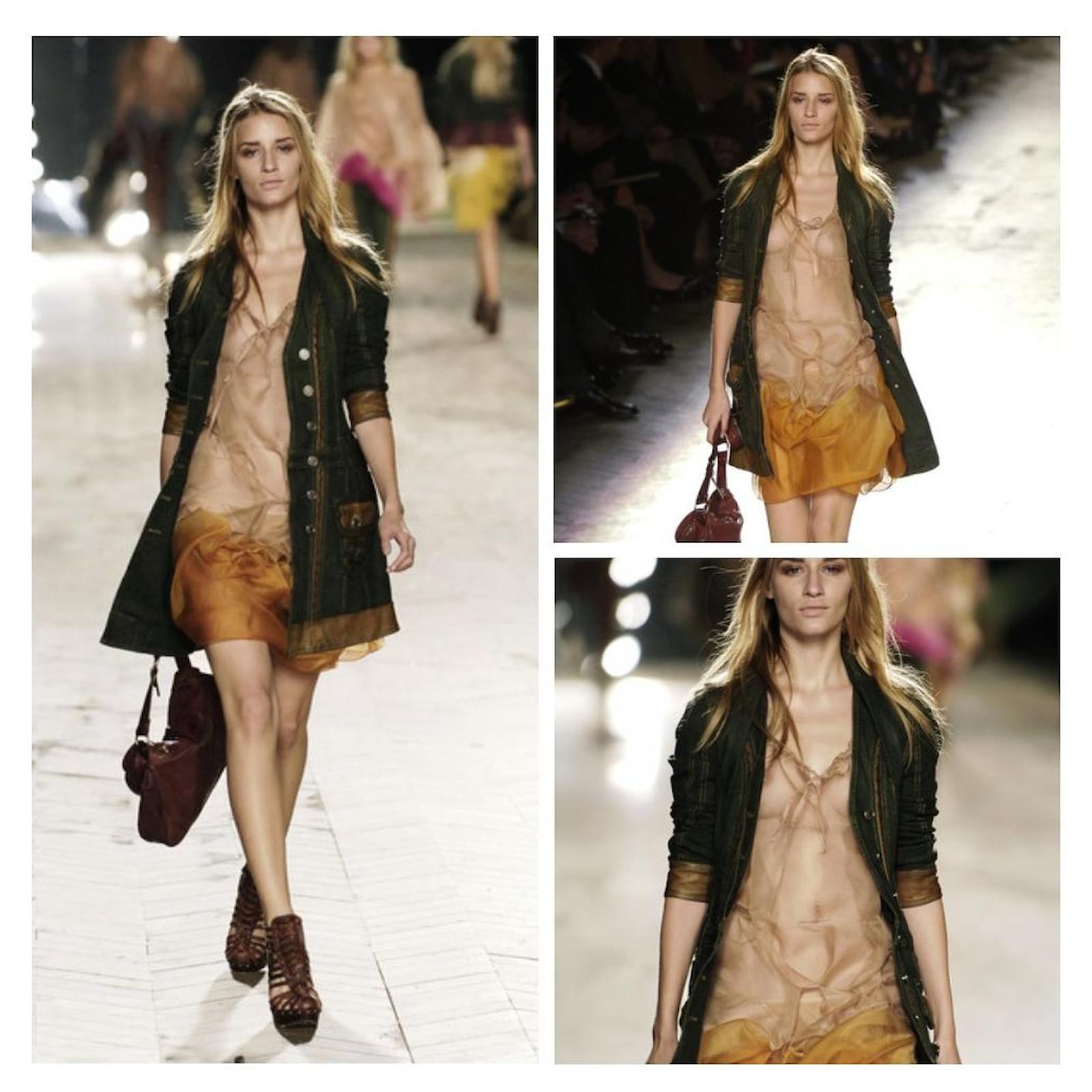 スカート Dior 2006 SS Galliano Denim runway skirt Dior 2006 SS Galliano Denim runway skirt For Sale at 1stDibs