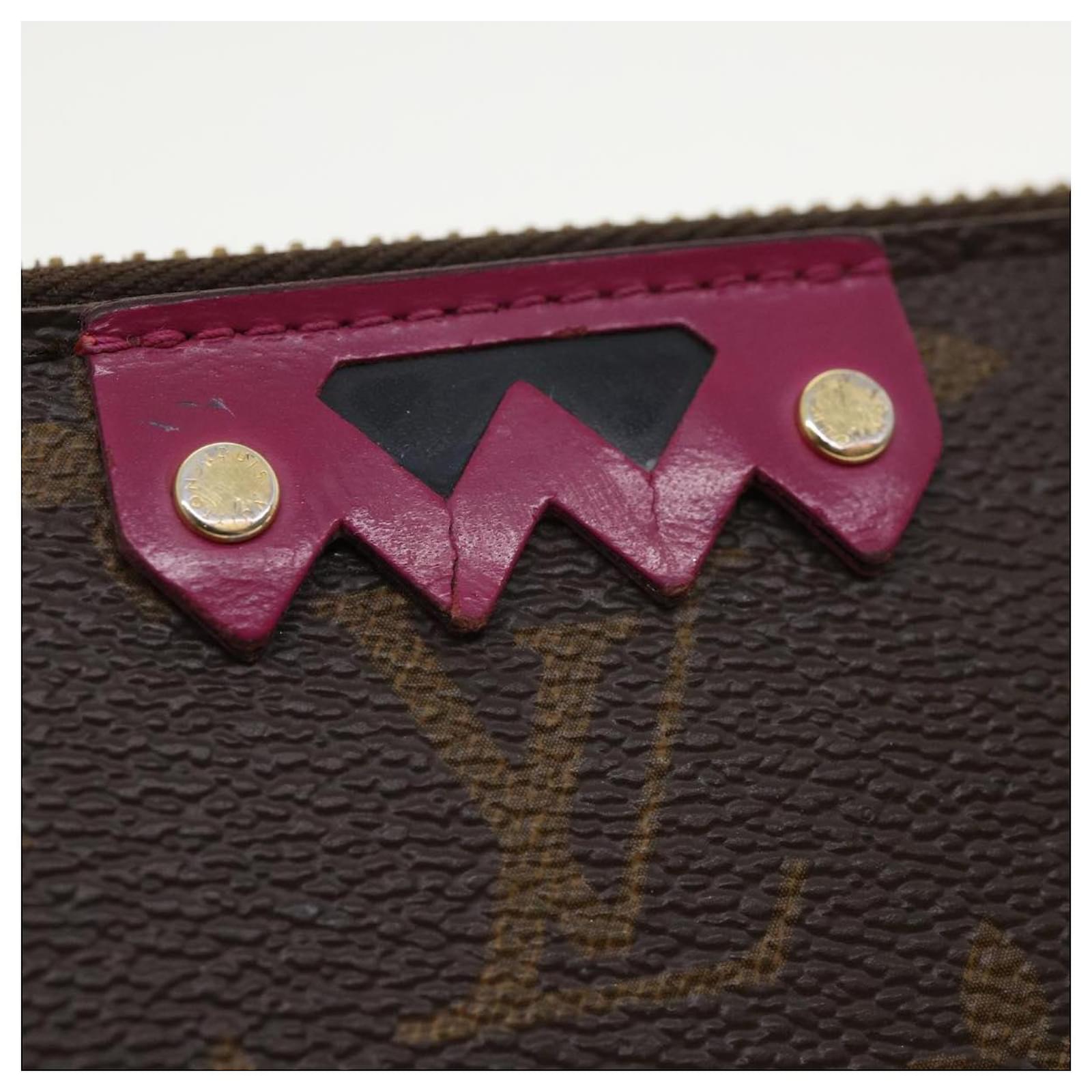 Zippy Wallet Totem Monogram