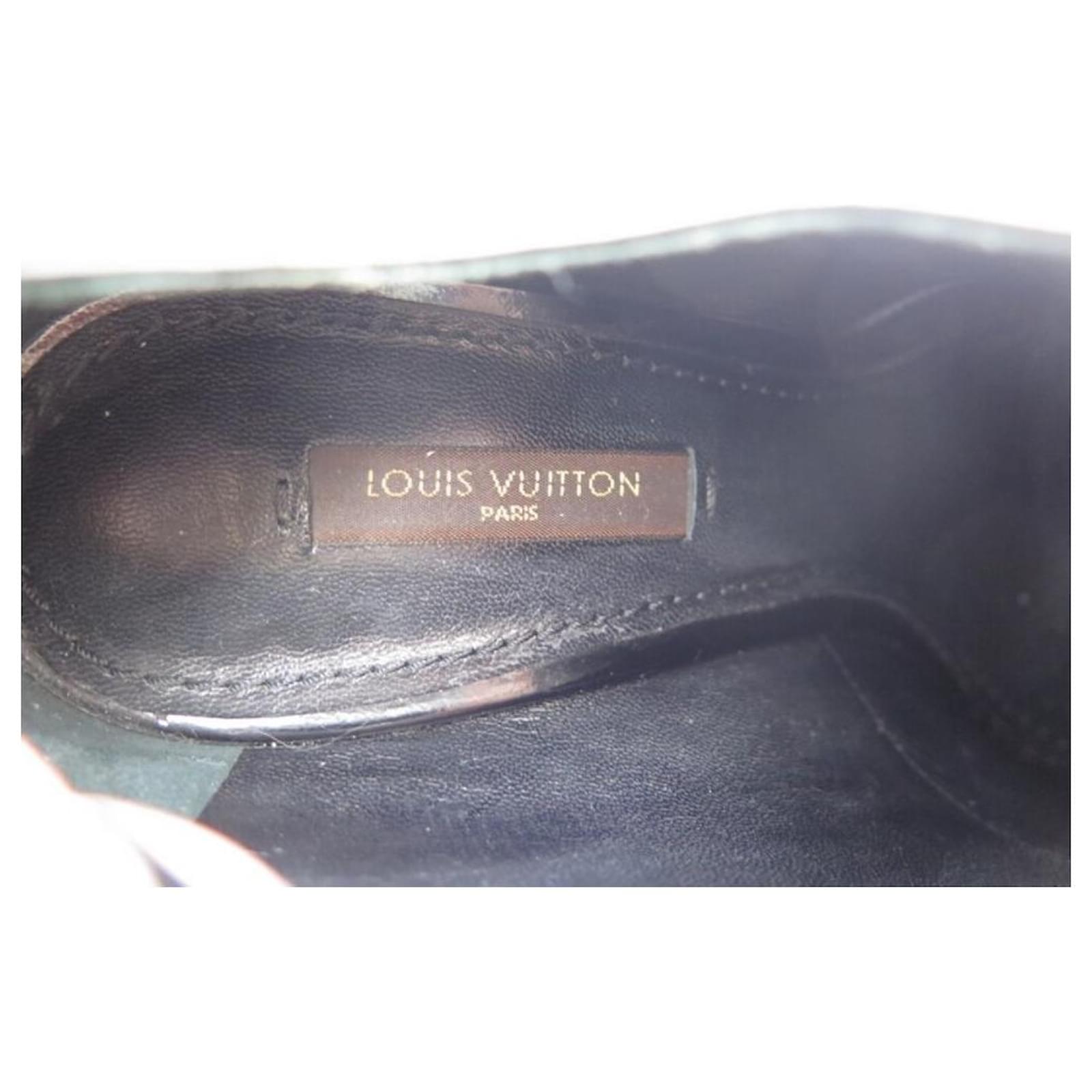 Louis Vuitton, Shoes, Louis Vuitton Purple Grey Pumps 39