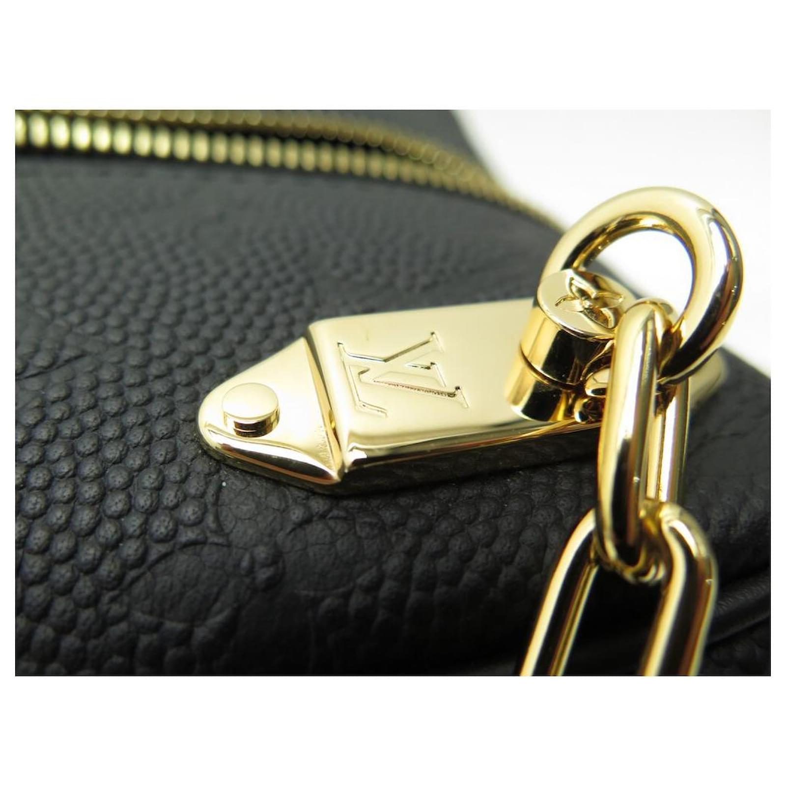 Louis Vuitton X NBA Cloakroom Dopp Kit Bag – LuxuryPromise