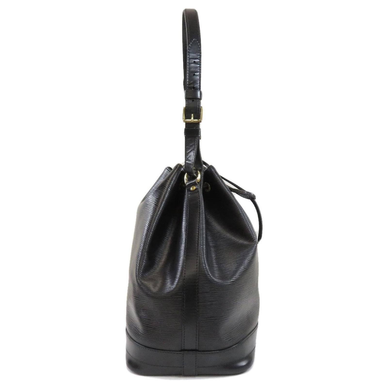 Noe Louis Vuitton Noé Black Leather ref.772827 - Joli Closet