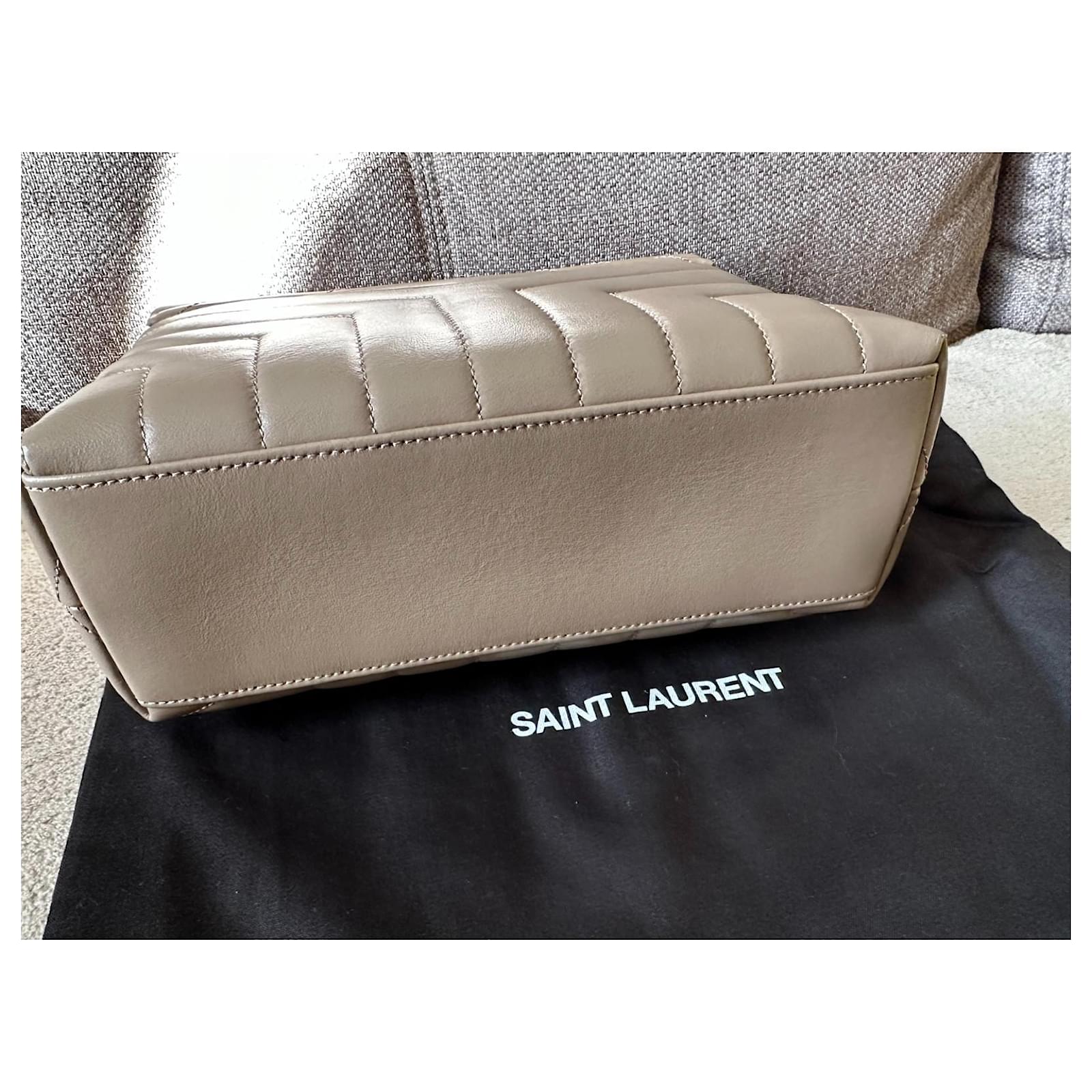 Saint Laurent Loulou small bag color Taupe Leather ref.776680 - Joli Closet