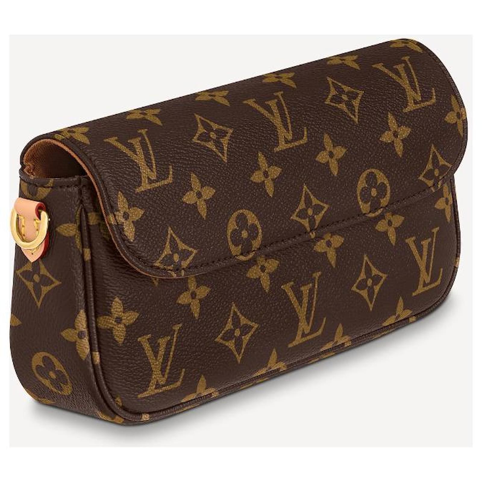 Ivy Wallet On Chain Bag Monogram Canvas - Wallets and Small