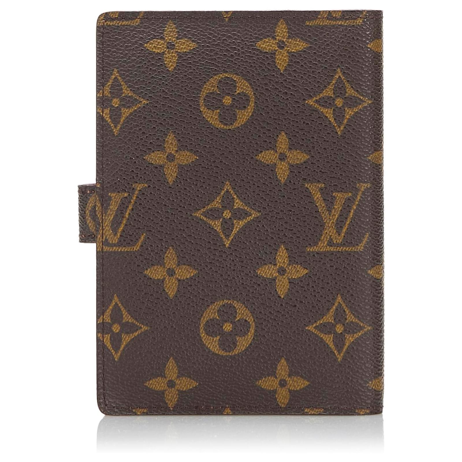 .com: Louis Vuitton Women's Pre-Loved Agenda Pm, Monogram, Brown, One  Size : Clothing, Shoes & Jewelry
