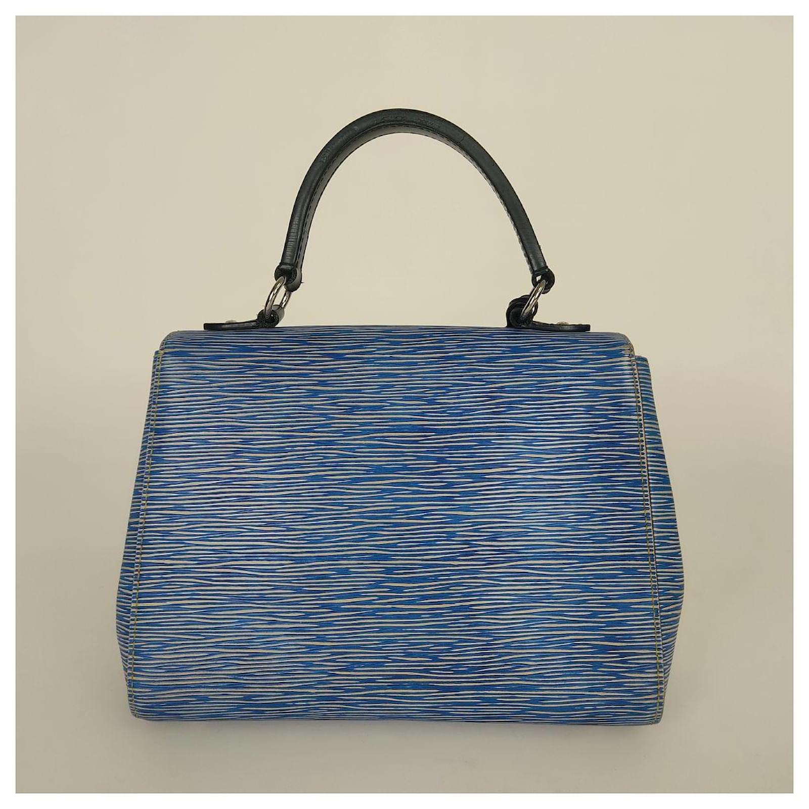 Louis Vuitton Epi Cluny Bag Blue Light brown Leather ref.785440 - Joli  Closet