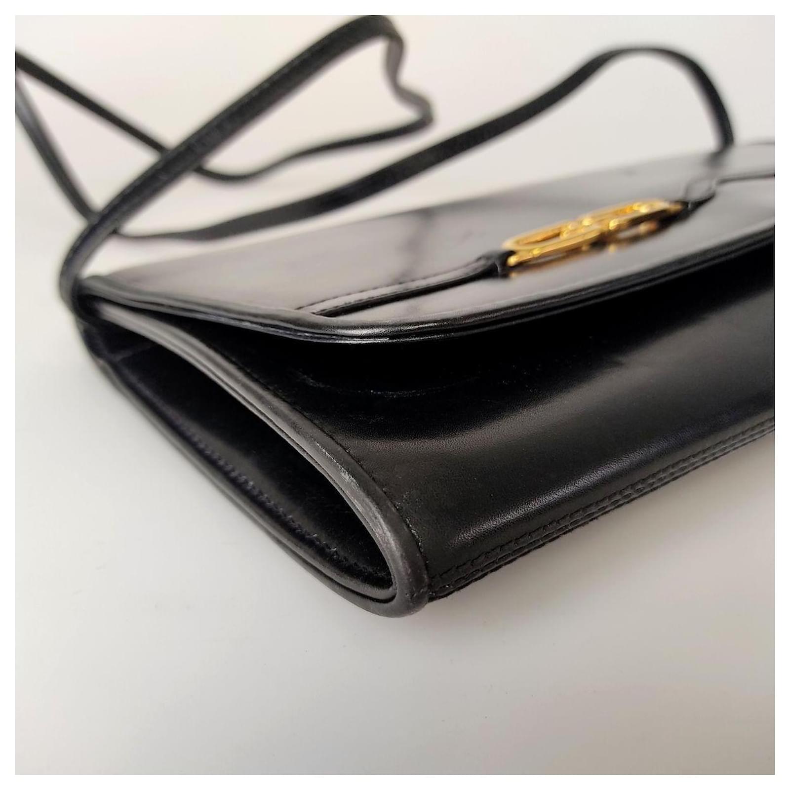 Gucci Vintage Shoulder Bag in Black Leather ref.785450 Joli Closet