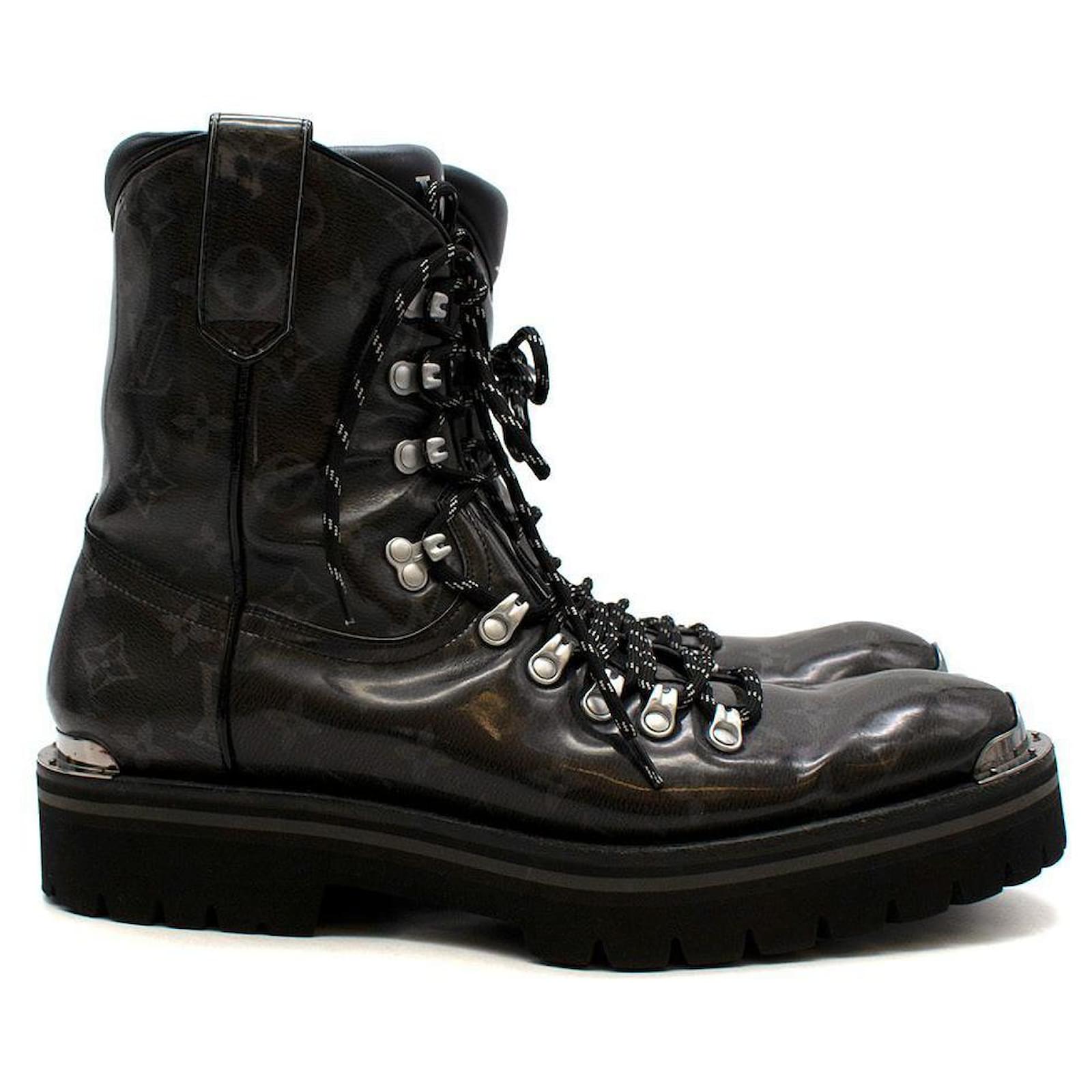 Louis Vuitton Glazed Monogram Outland Lace-Up Boots Black Cloth