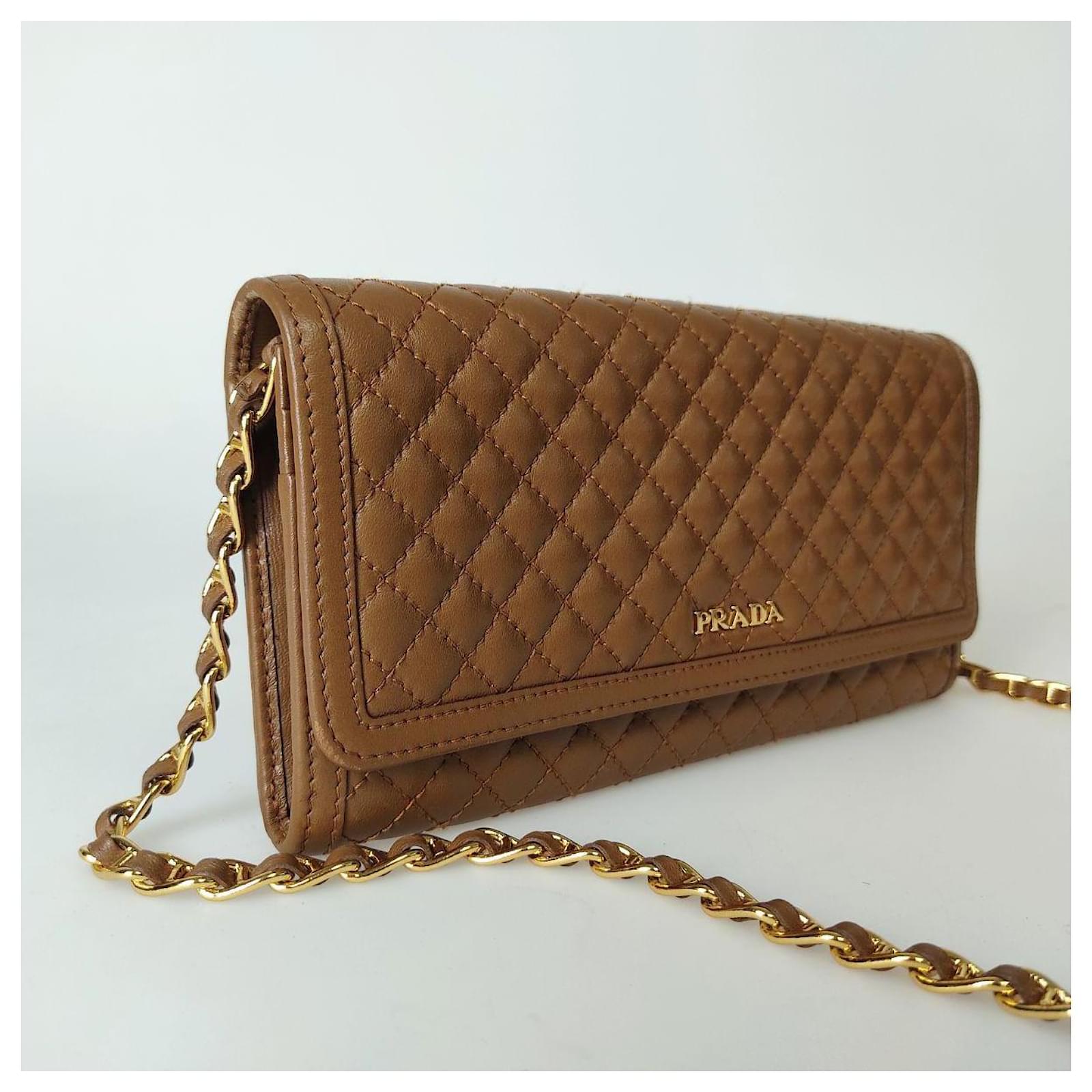 Prada Quilted Wallet with Chain Brown Leather ref.786527 Joli Closet