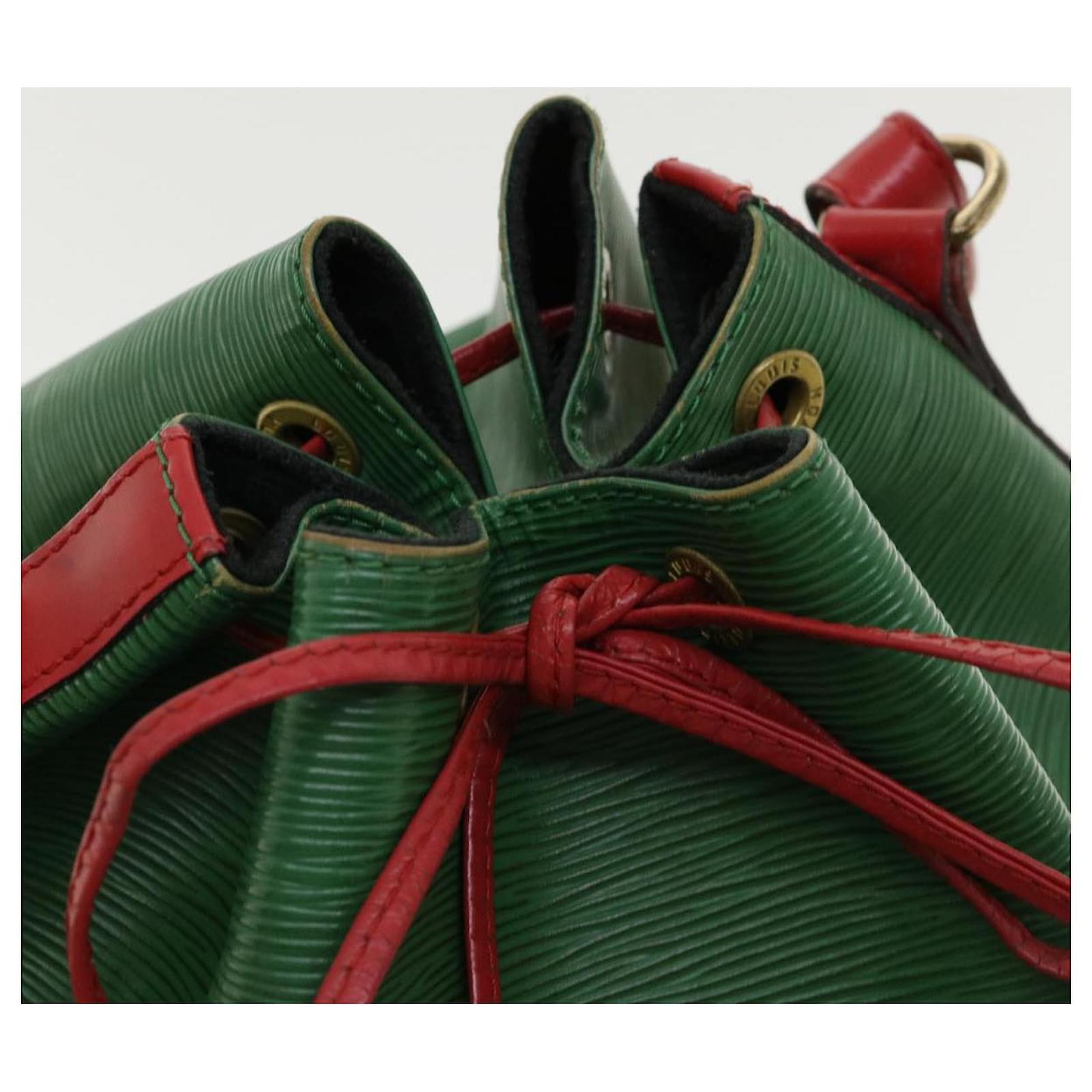 Louis Vuitton Borneo Green Epi Leather Petit Noe Shoulder Bag Louis Vuitton