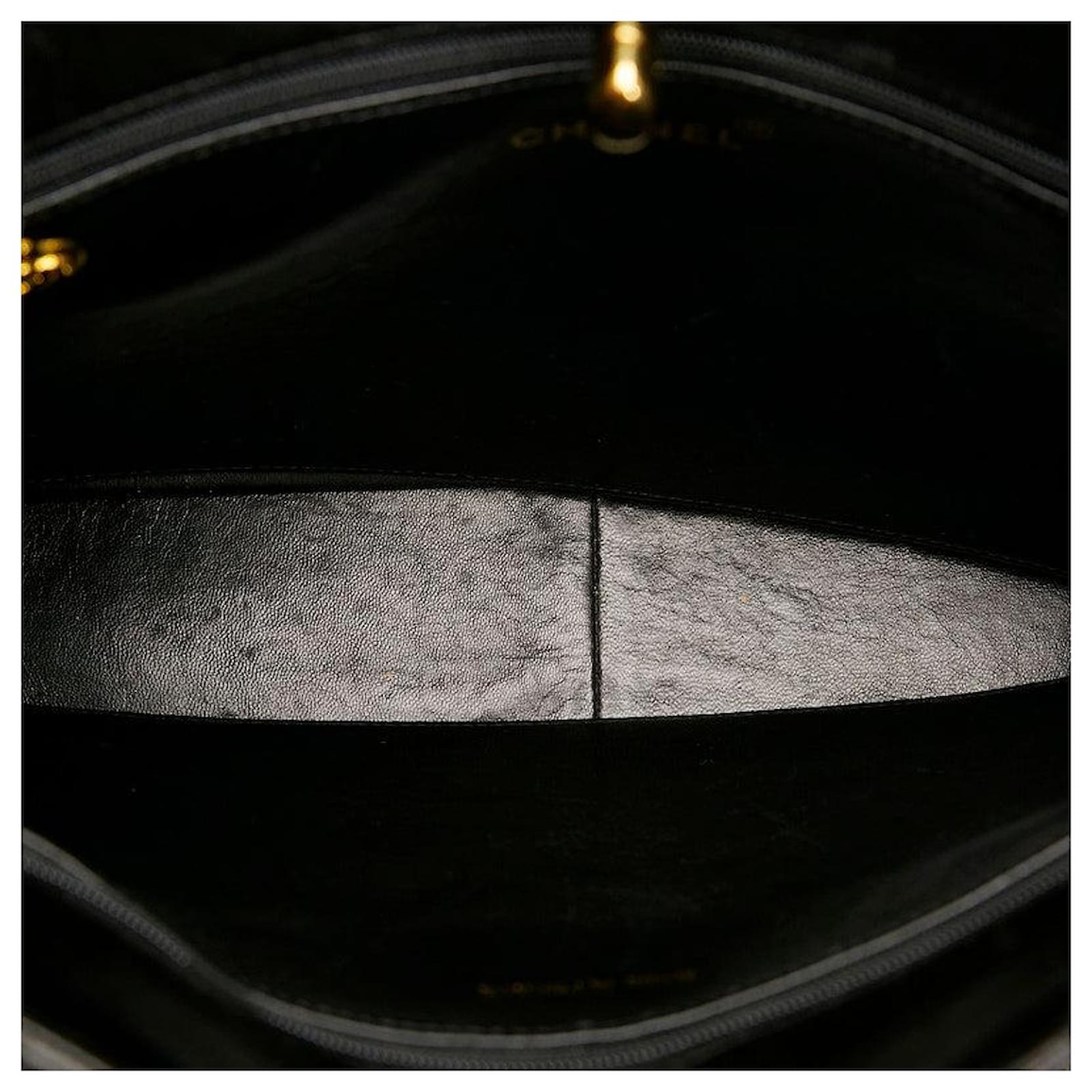 Chanel CC Quilted Classic Shoulder Bag Black Lambskin ref.787478 - Joli  Closet