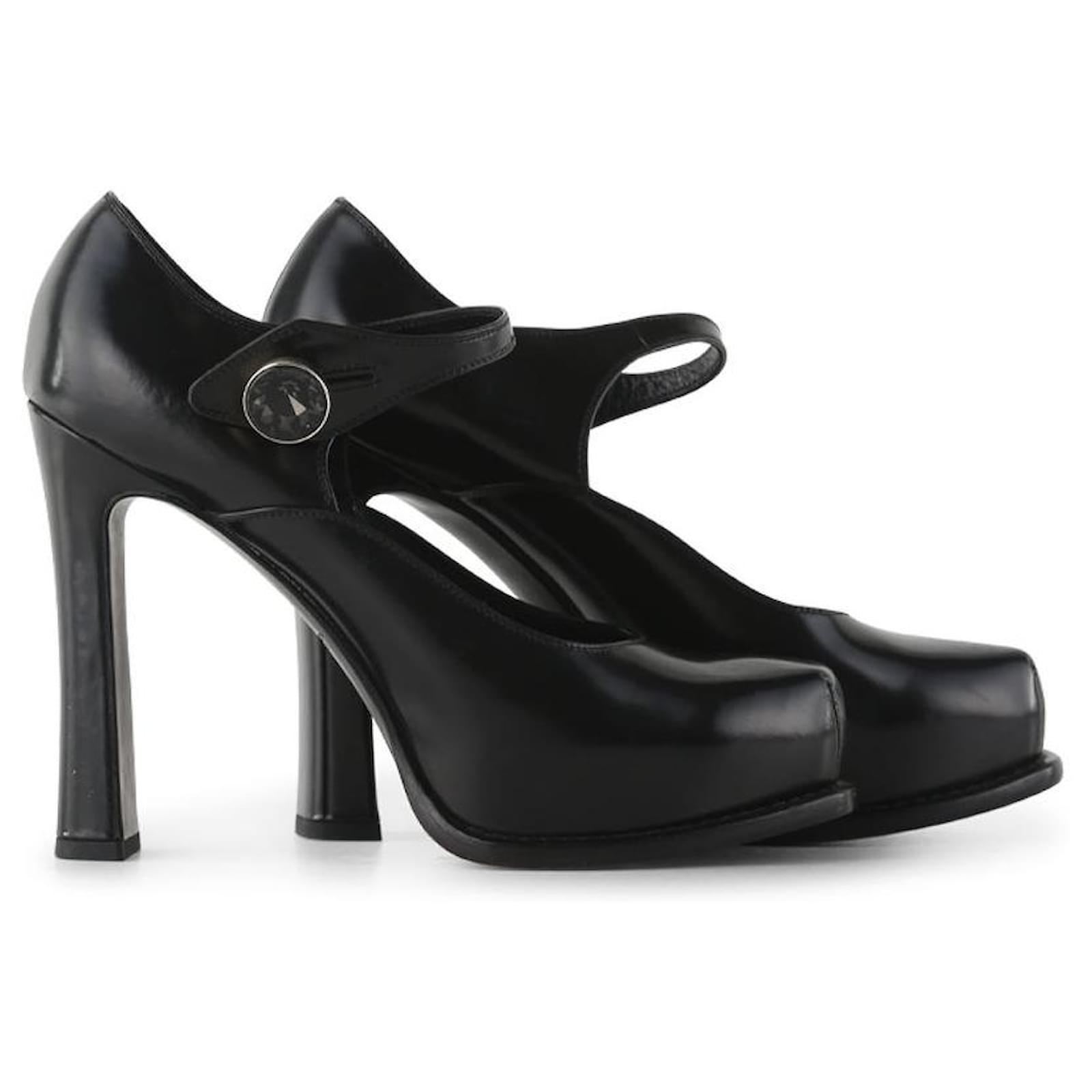 Louis Vuitton black leather peep toe platform Mary Jane pumps sz 40