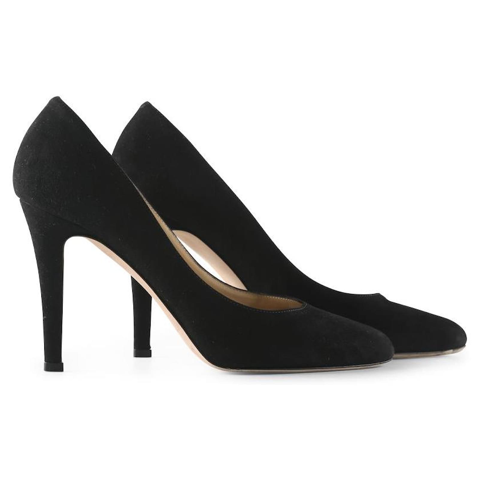 Jimmy Choo Black Suede Almond Toe Pumps ref.789856 - Joli Closet