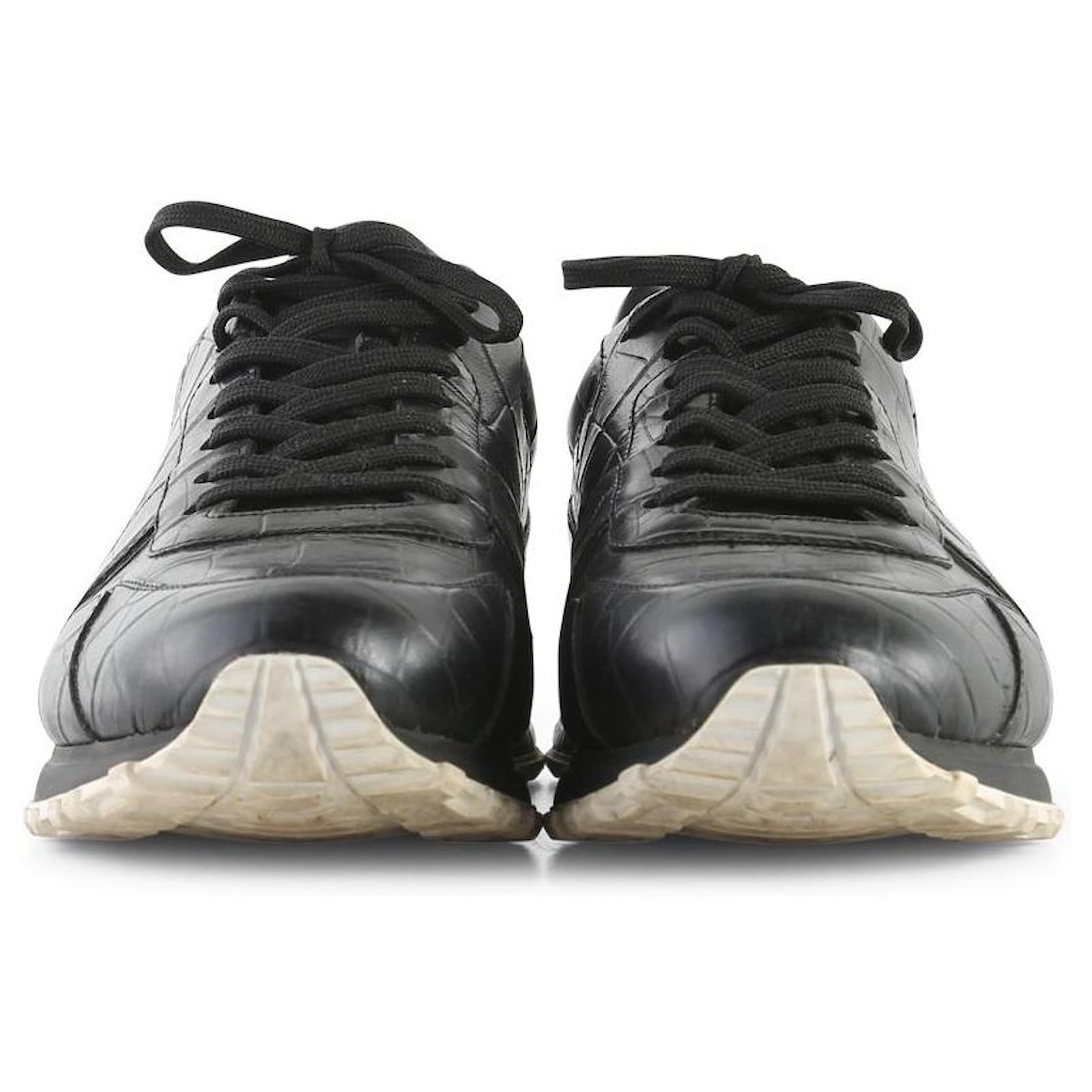 Louis Vuitton Black Crocodile Embossed Leather Sneakers ref.792860 - Joli  Closet