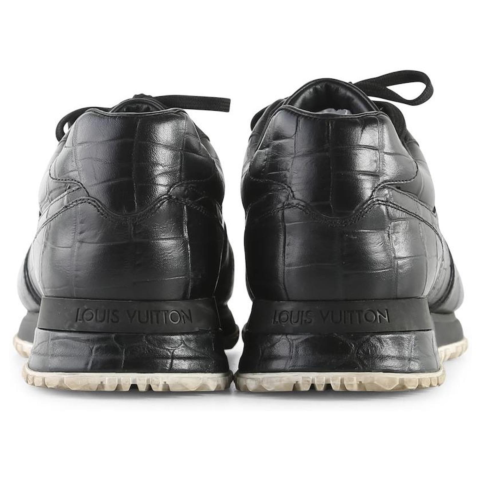 Louis Vuitton Black Crocodile Embossed Leather Sneakers ref.792860 - Joli  Closet