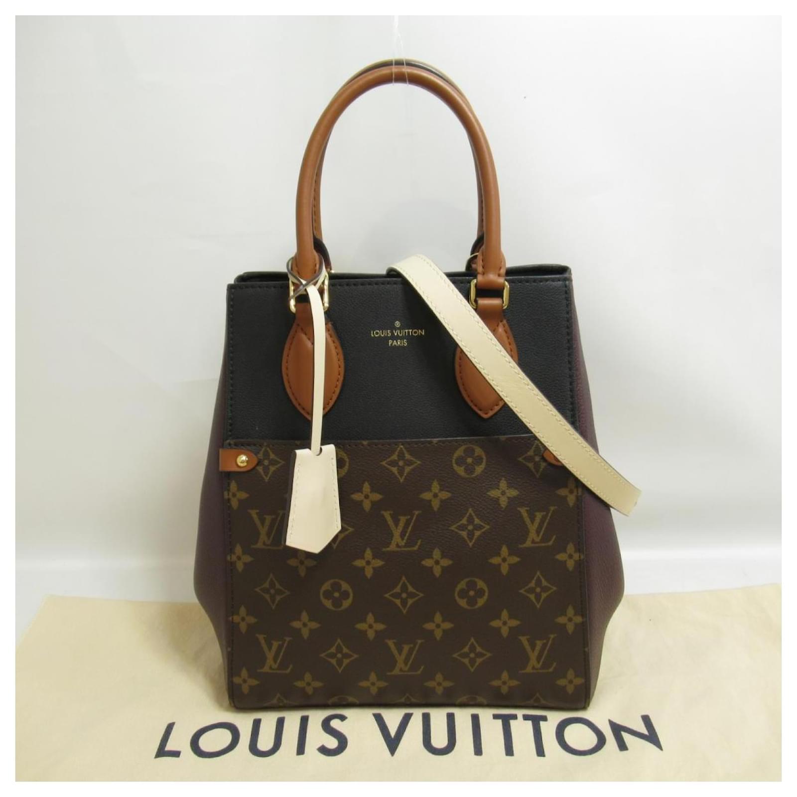 Fold Tote Monogram Canvas and Leather MM
